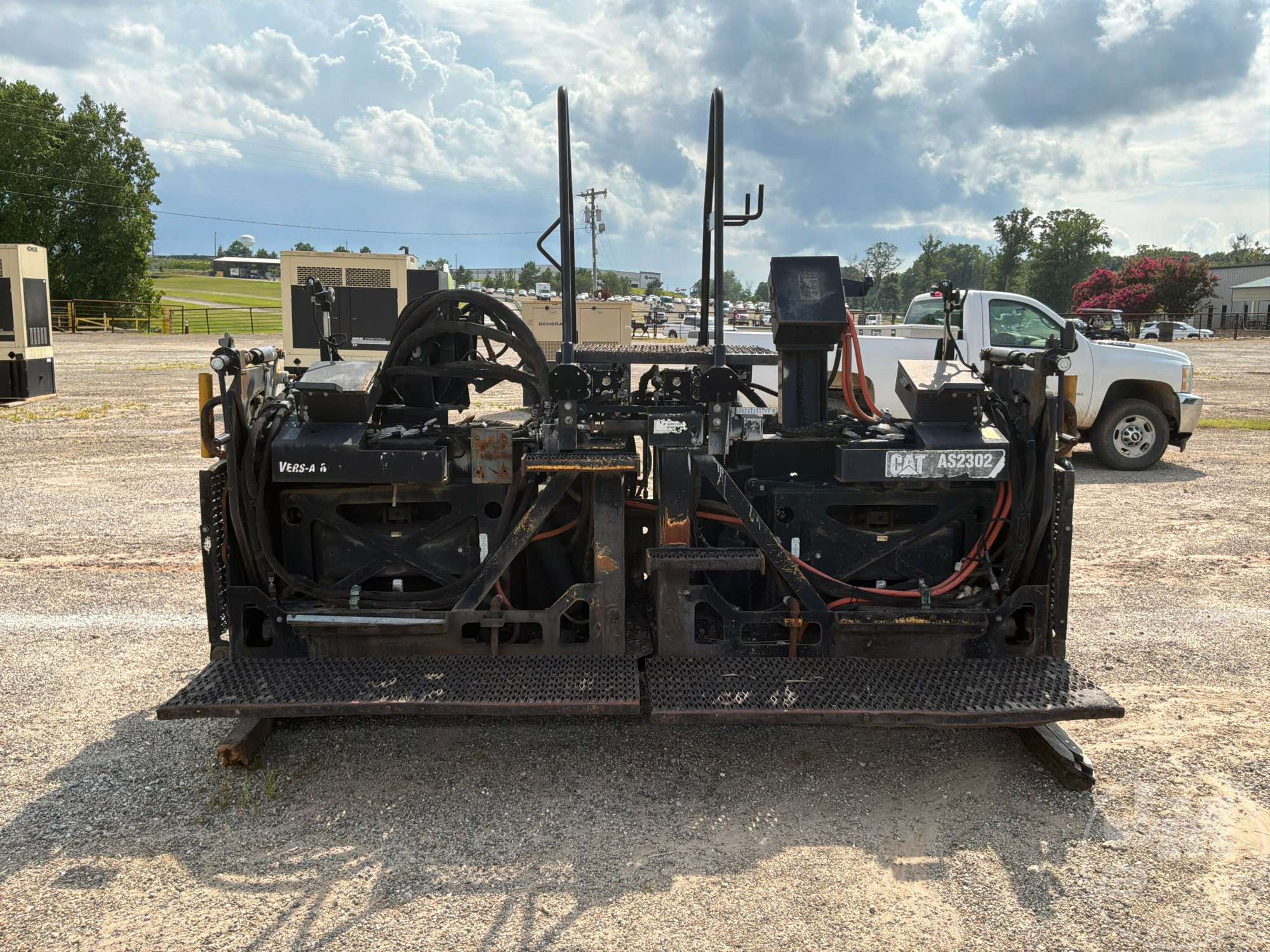 0 Caterpillar AS2302 VERS-A-MAT