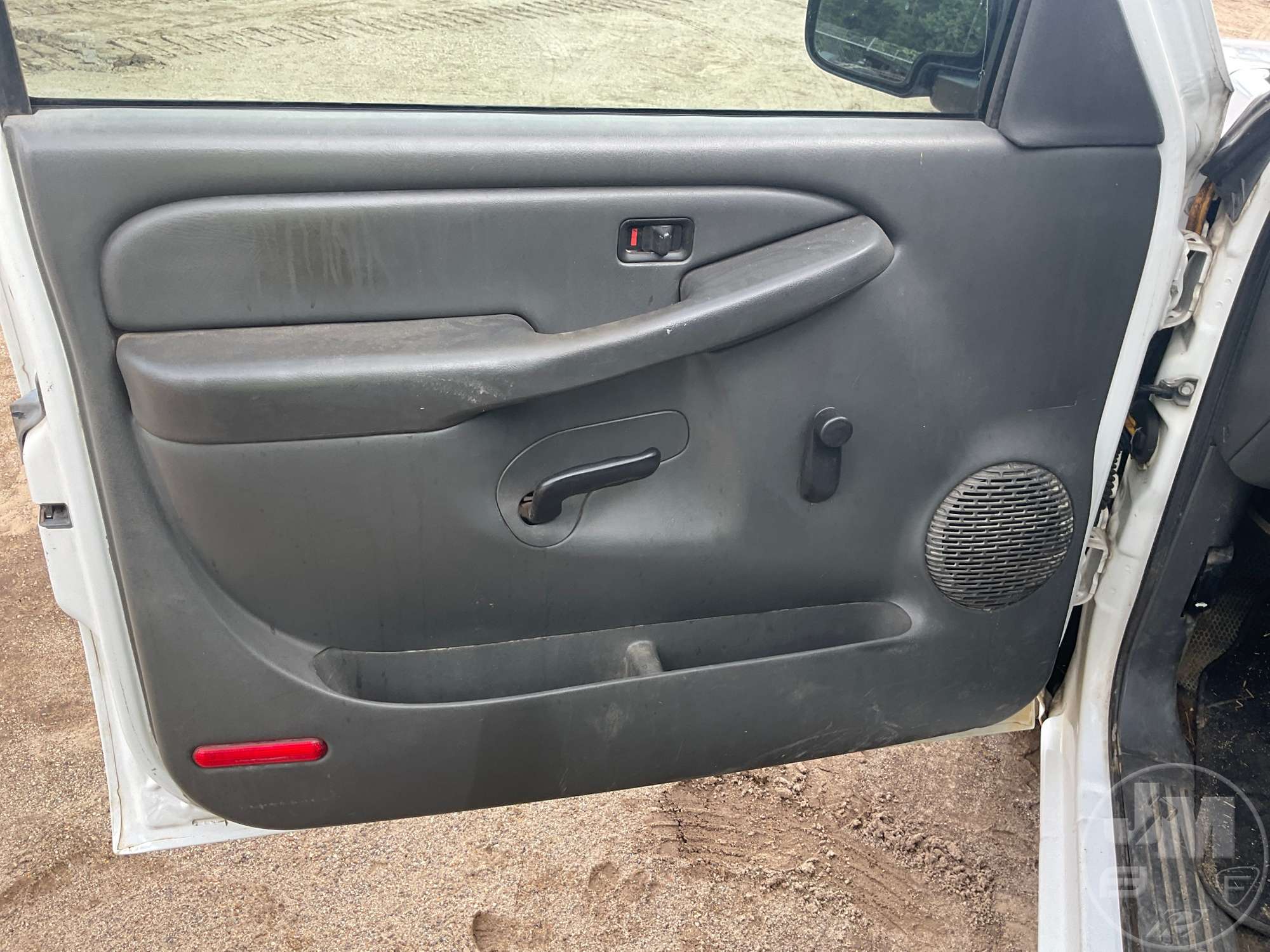 2007 Chevrolet SILVERADO LS 1500