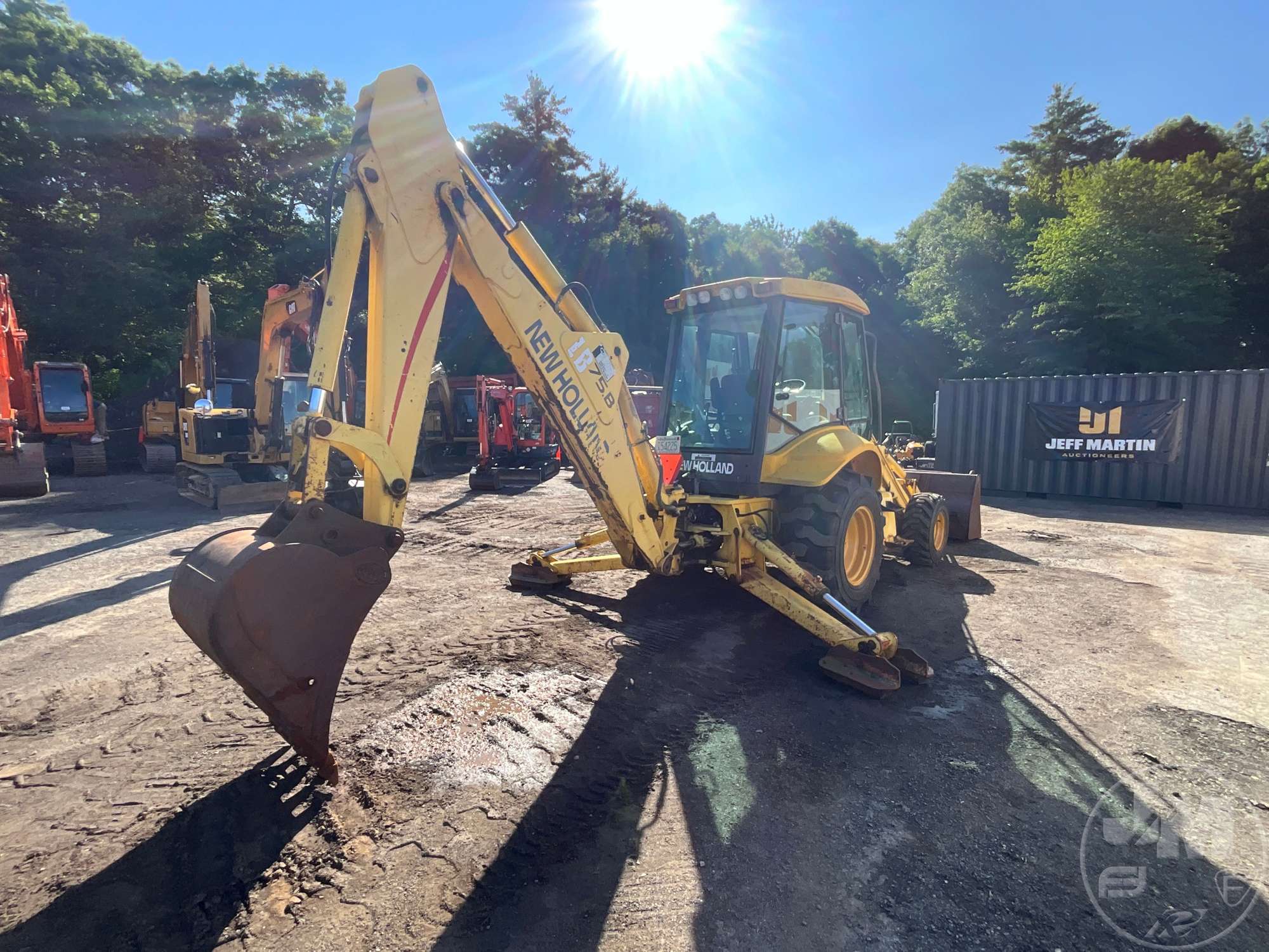 2004 New Holland LB75.B
