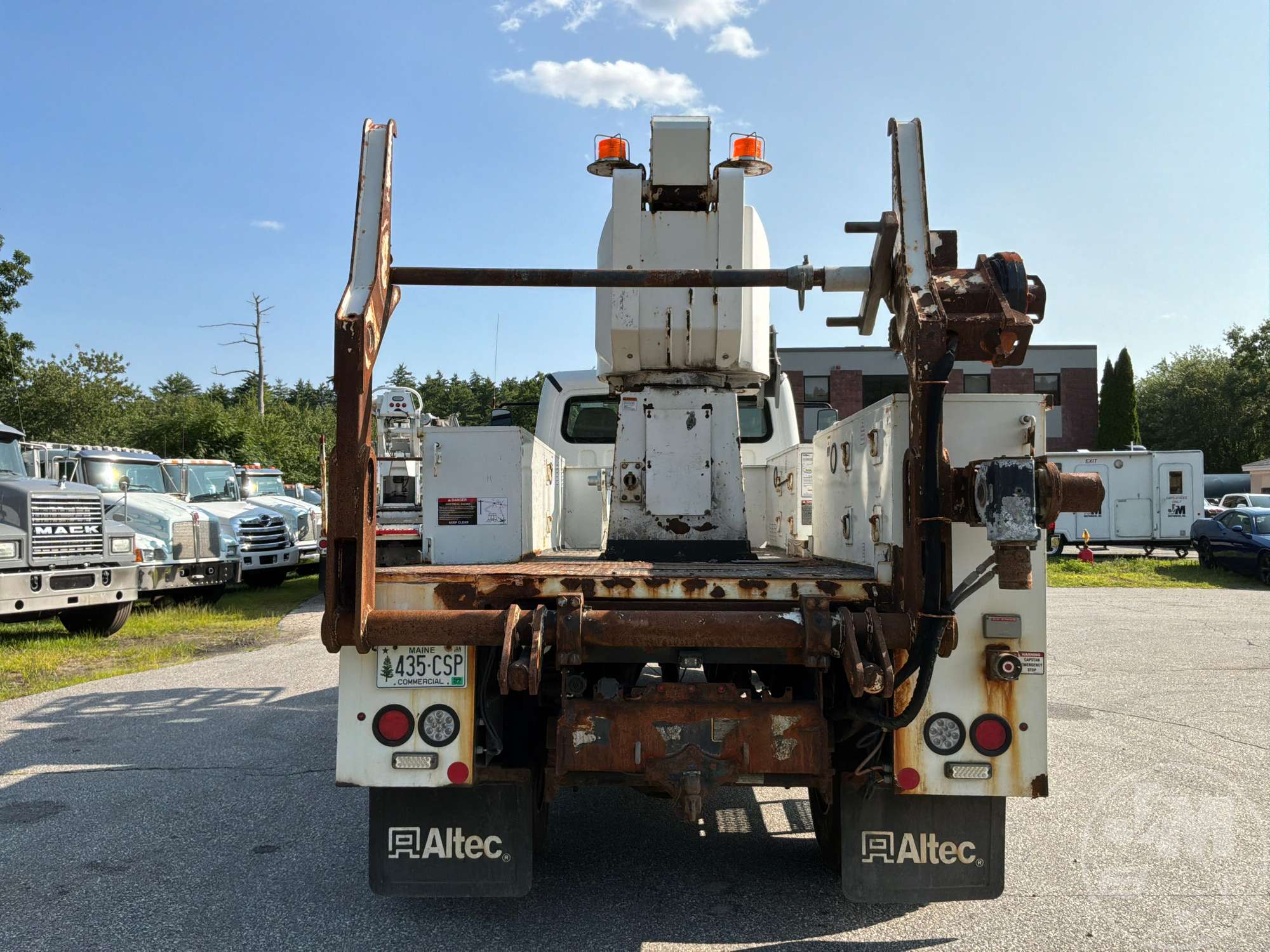 2018 Freightliner M2