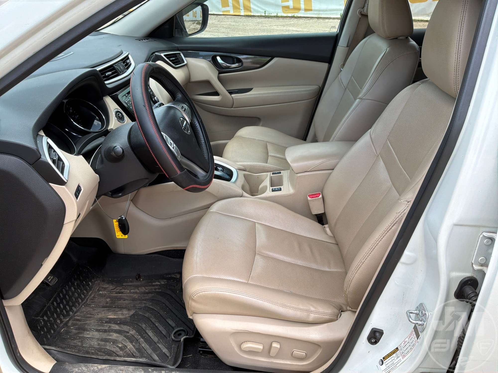 2016 Nissan ROGUE SL