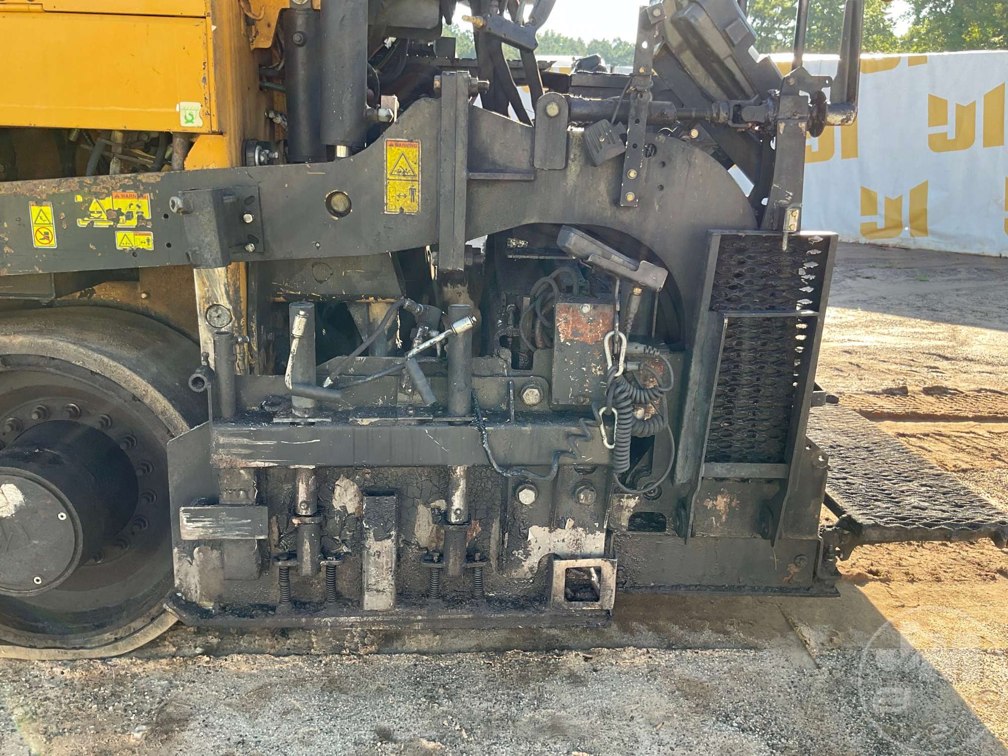 2016 Caterpillar AP655F
