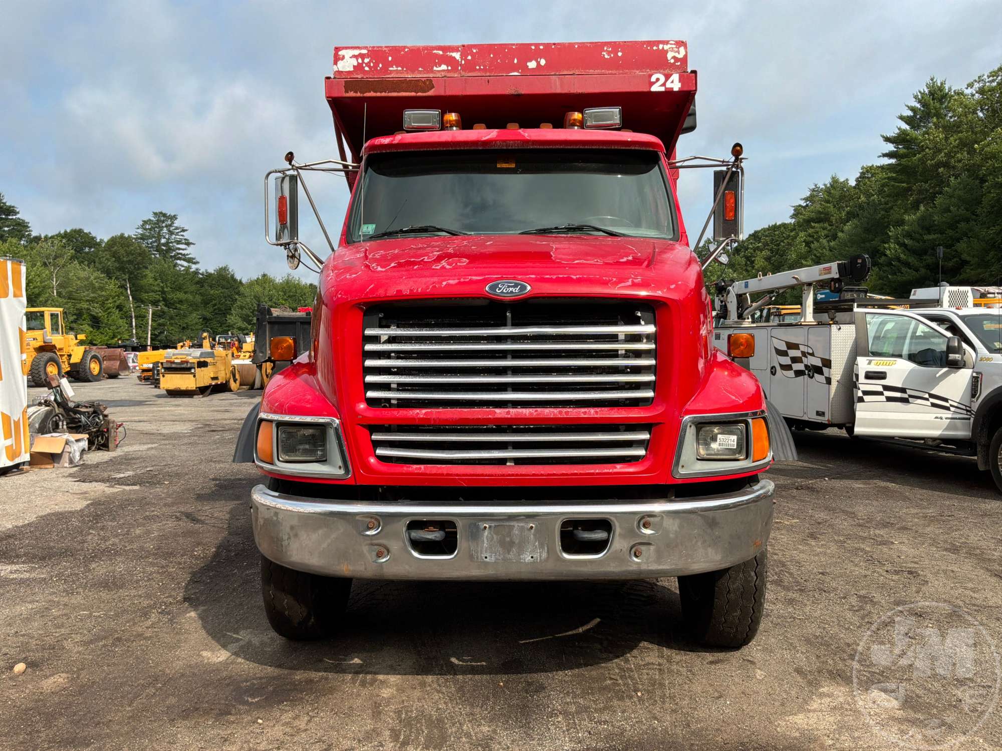1998 Ford LT9513
