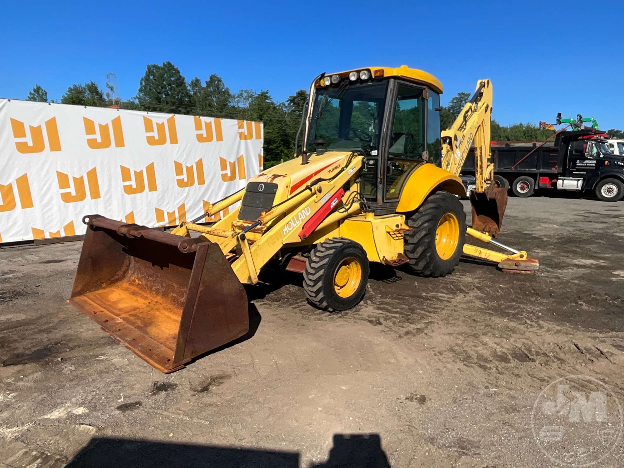 Photo of 2004 New Holland LB75.B