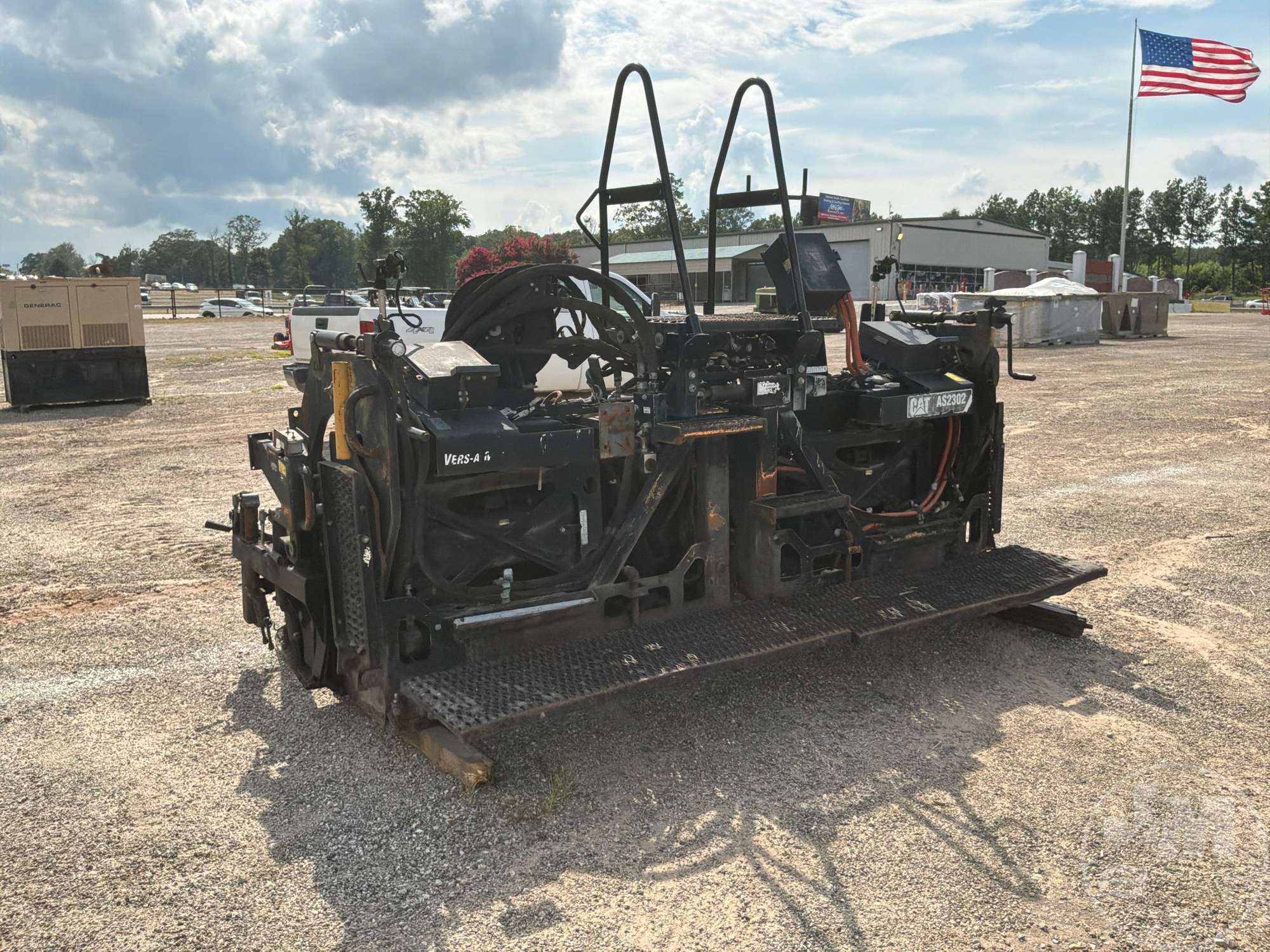 0 Caterpillar AS2302 VERS-A-MAT