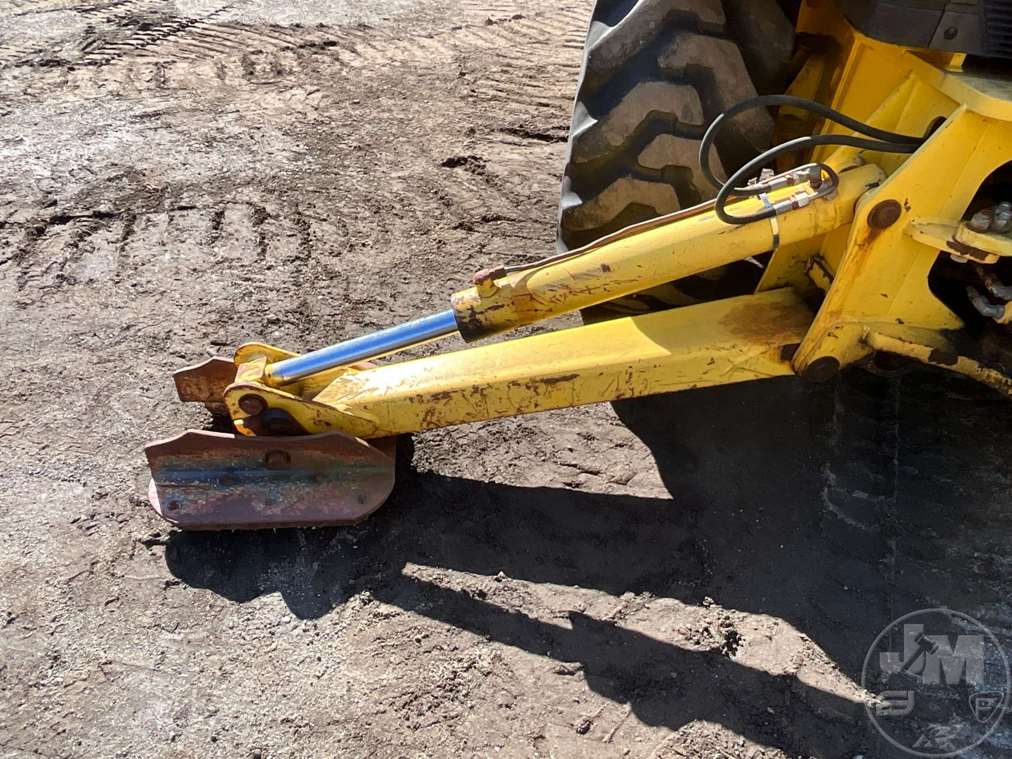2004 New Holland LB75.B