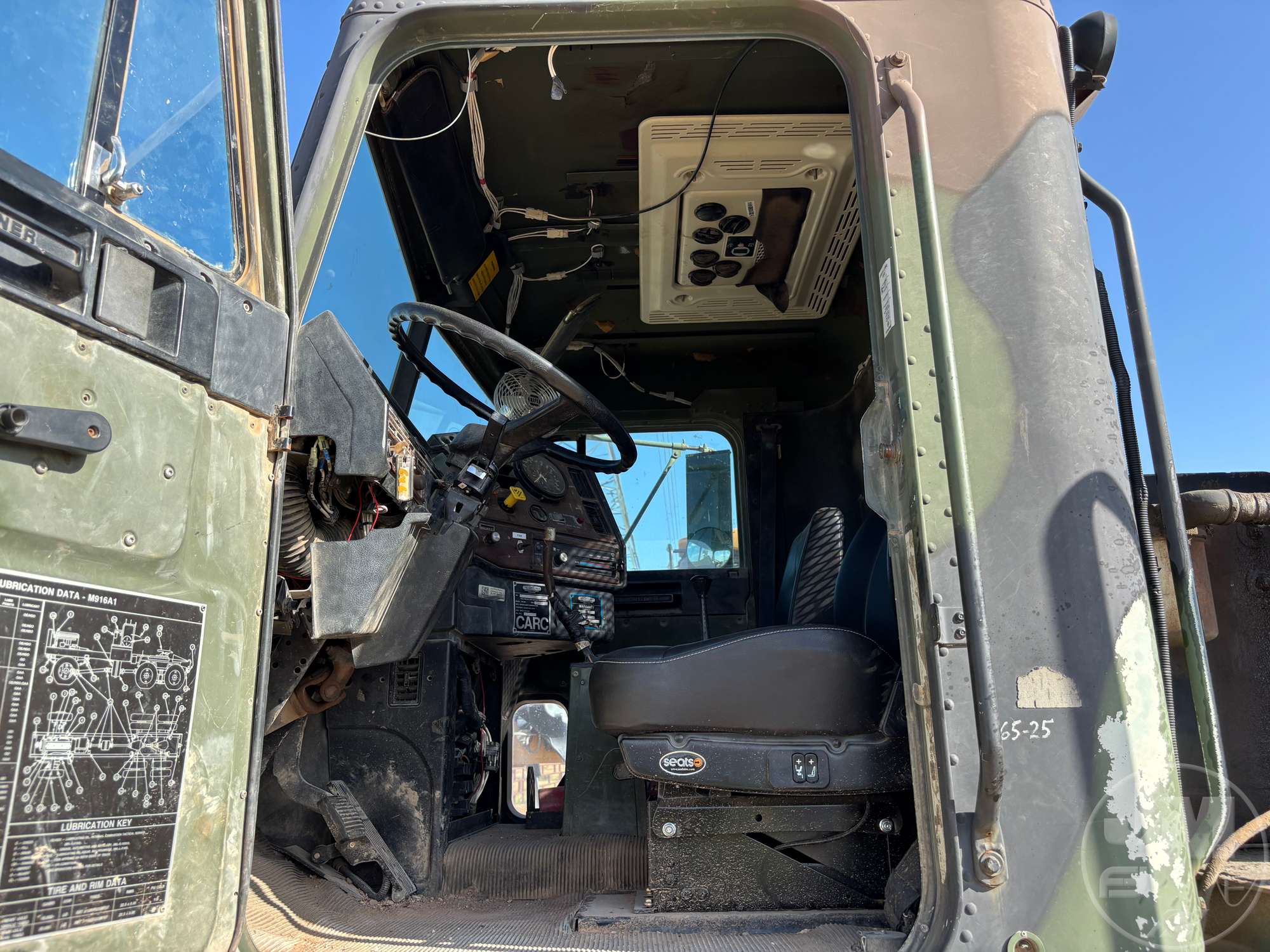 1992 Freightliner LONG CONV.