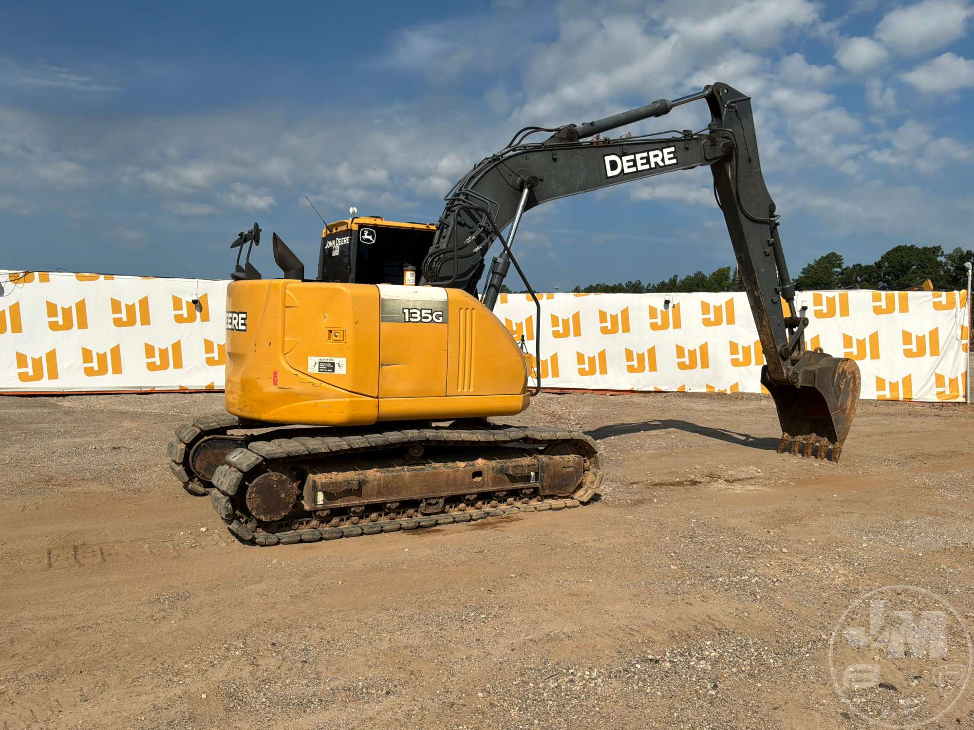 2016 John Deere 135G