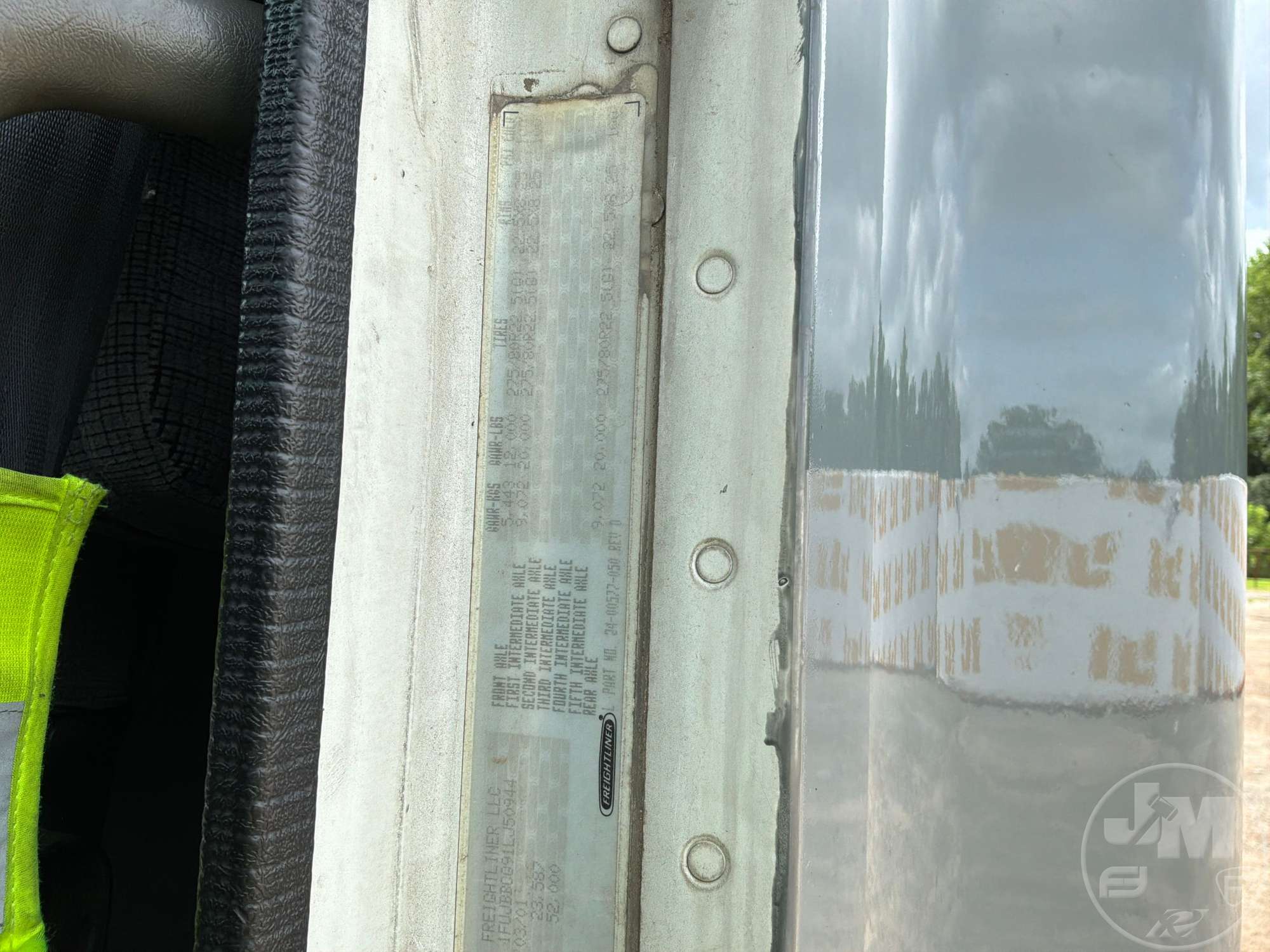 2001 Freightliner CST120
