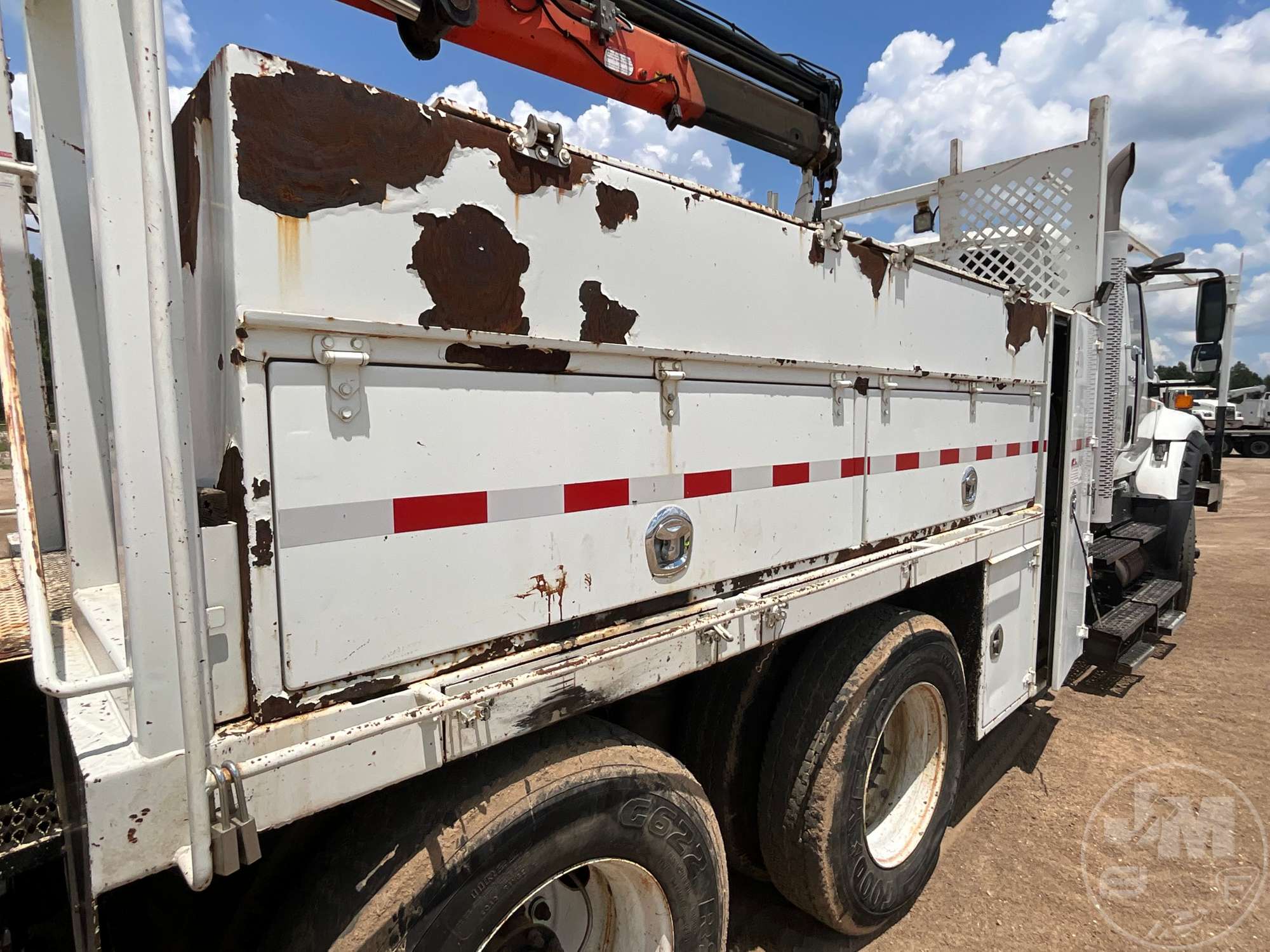 2012 International 7600 SBA