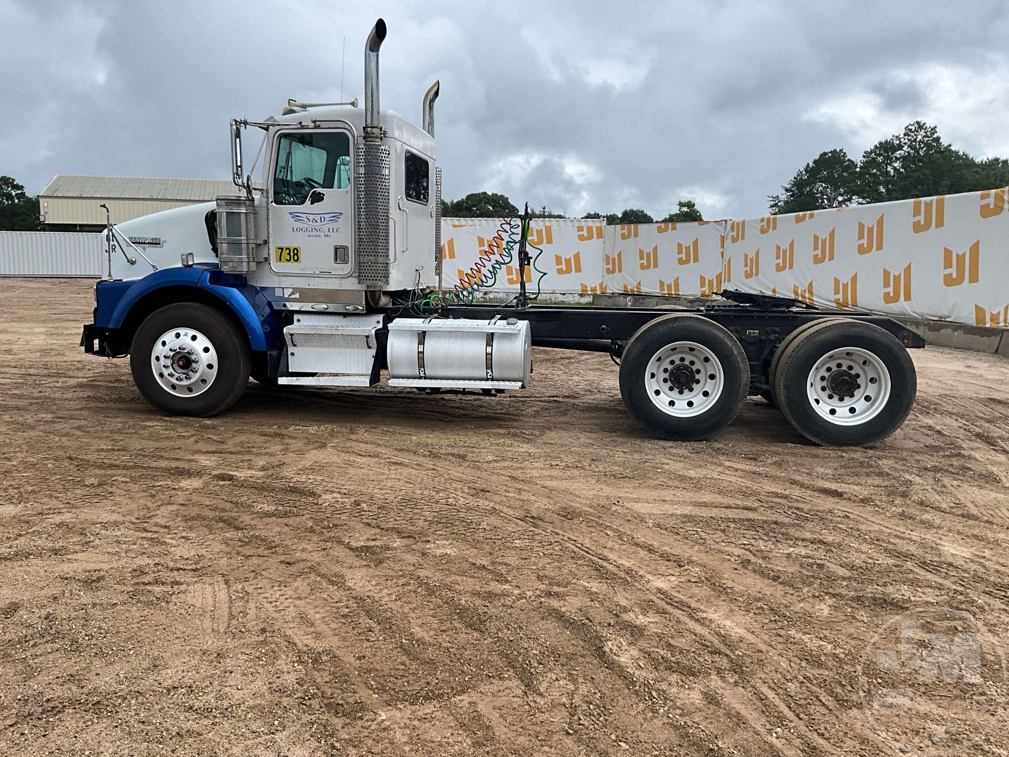 2001 Kenworth T800