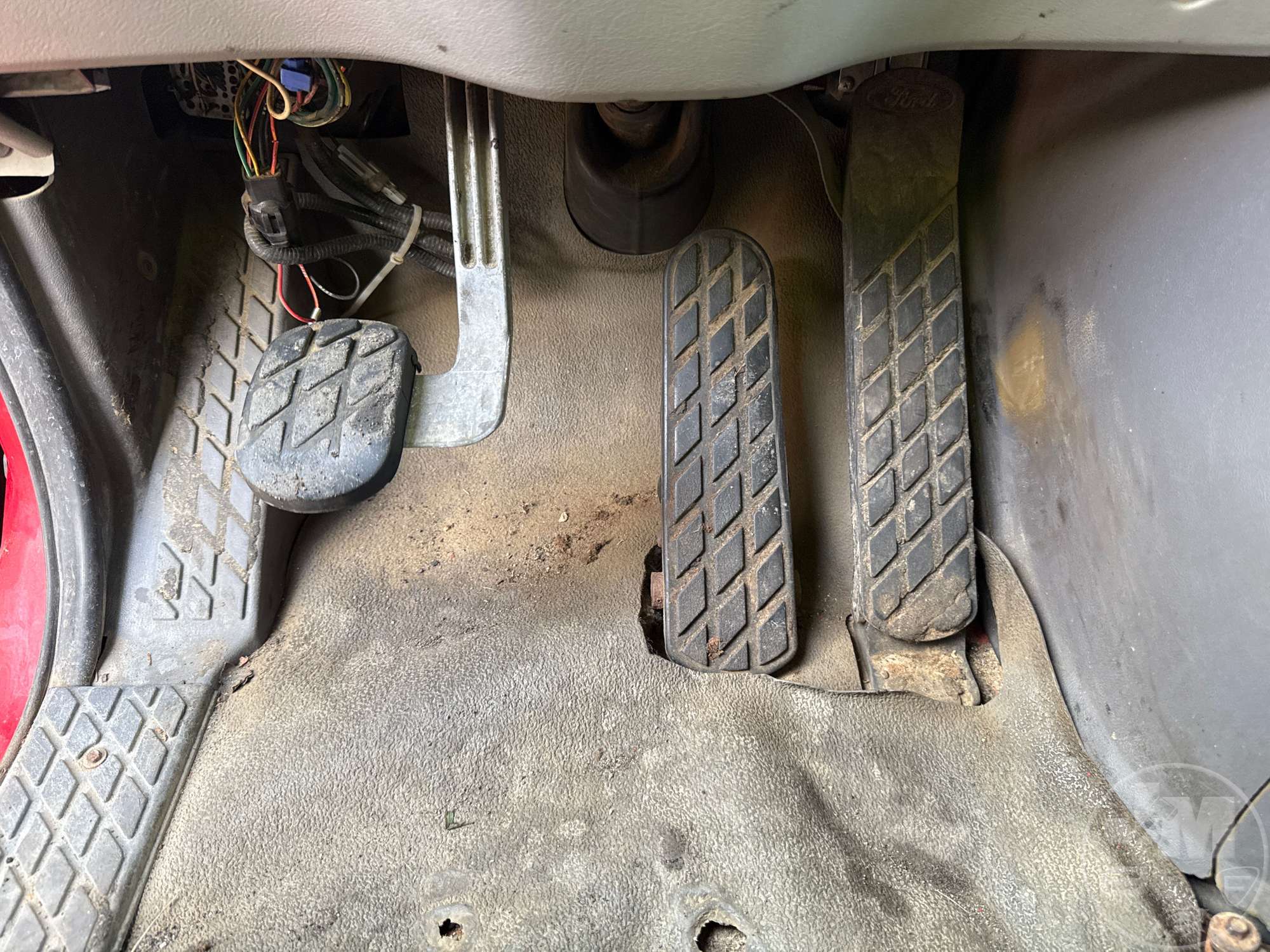 1998 Ford LT9513