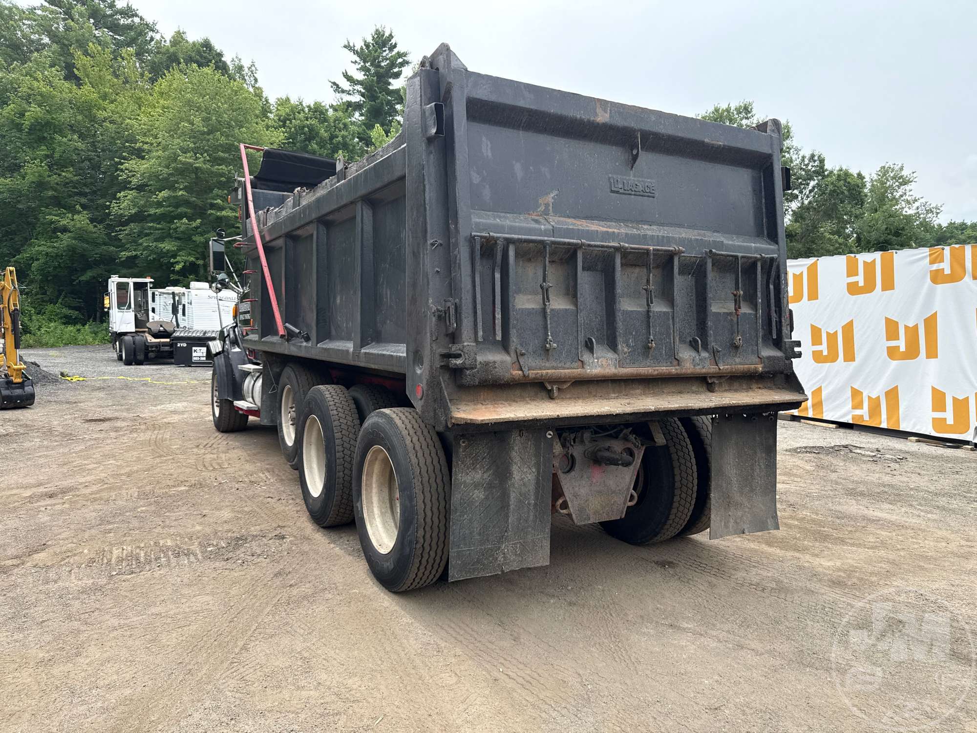 2001 Sterling 9500