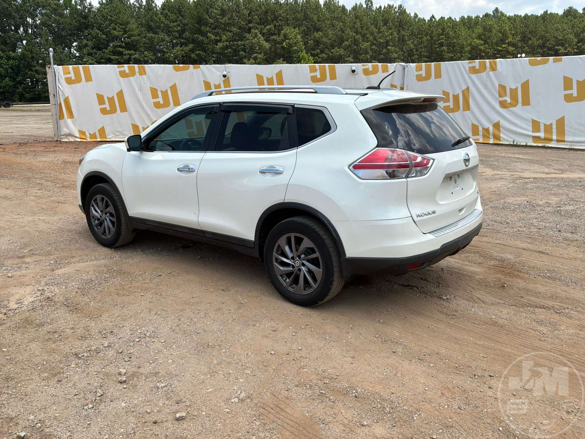 2016 Nissan ROGUE SL