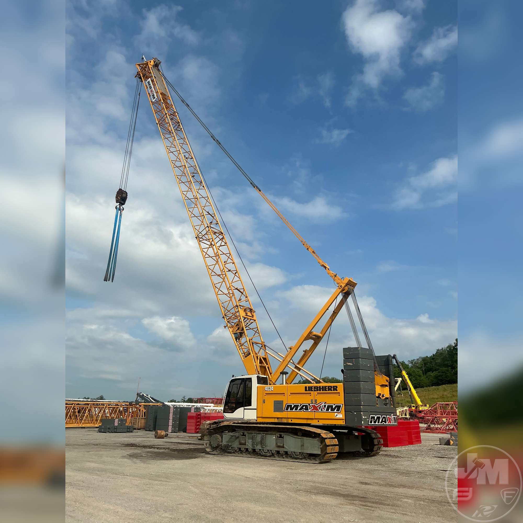 Photo of a 2006 Liebherr LR 1100
