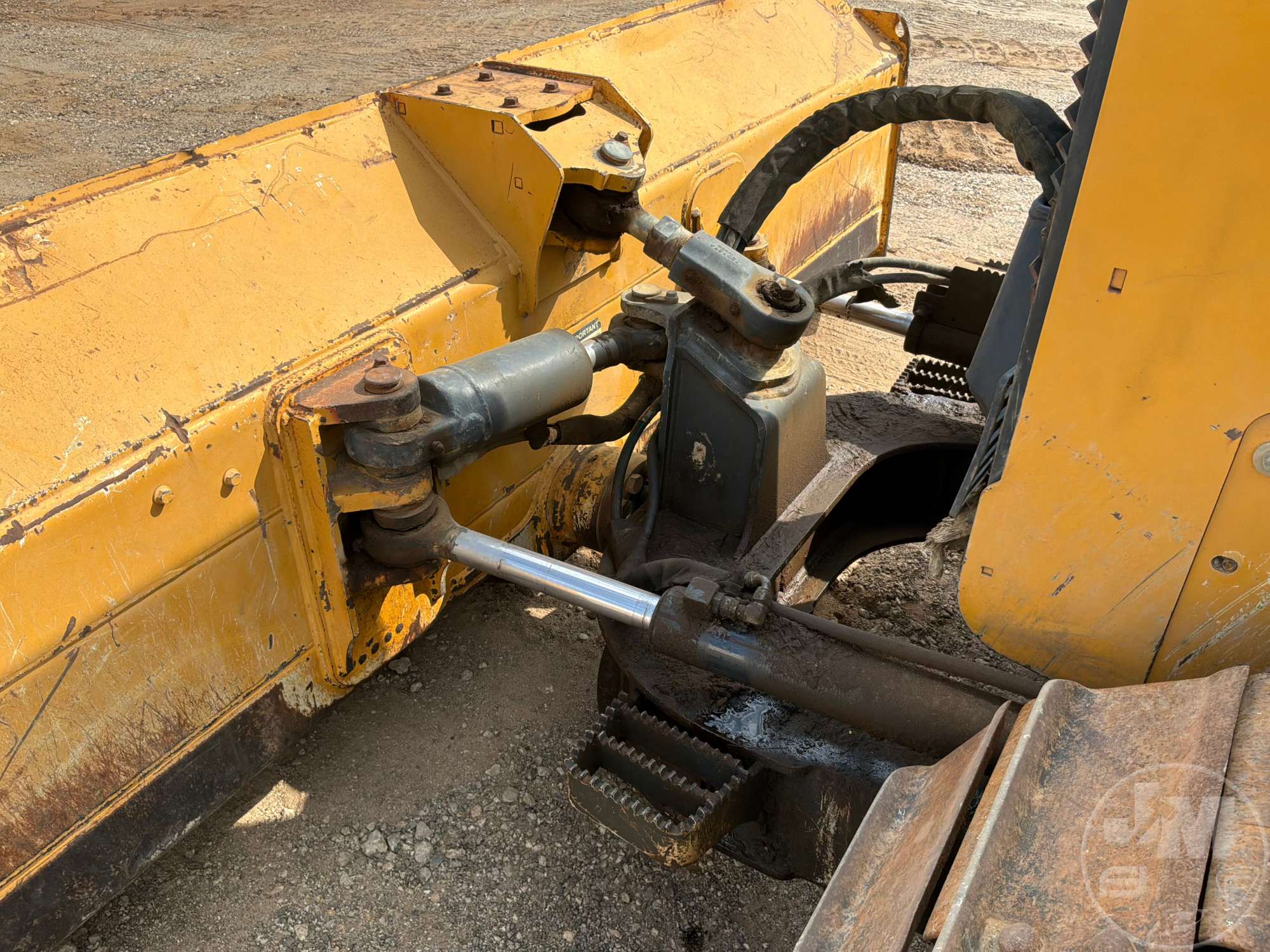 2015 John Deere 650K LGP