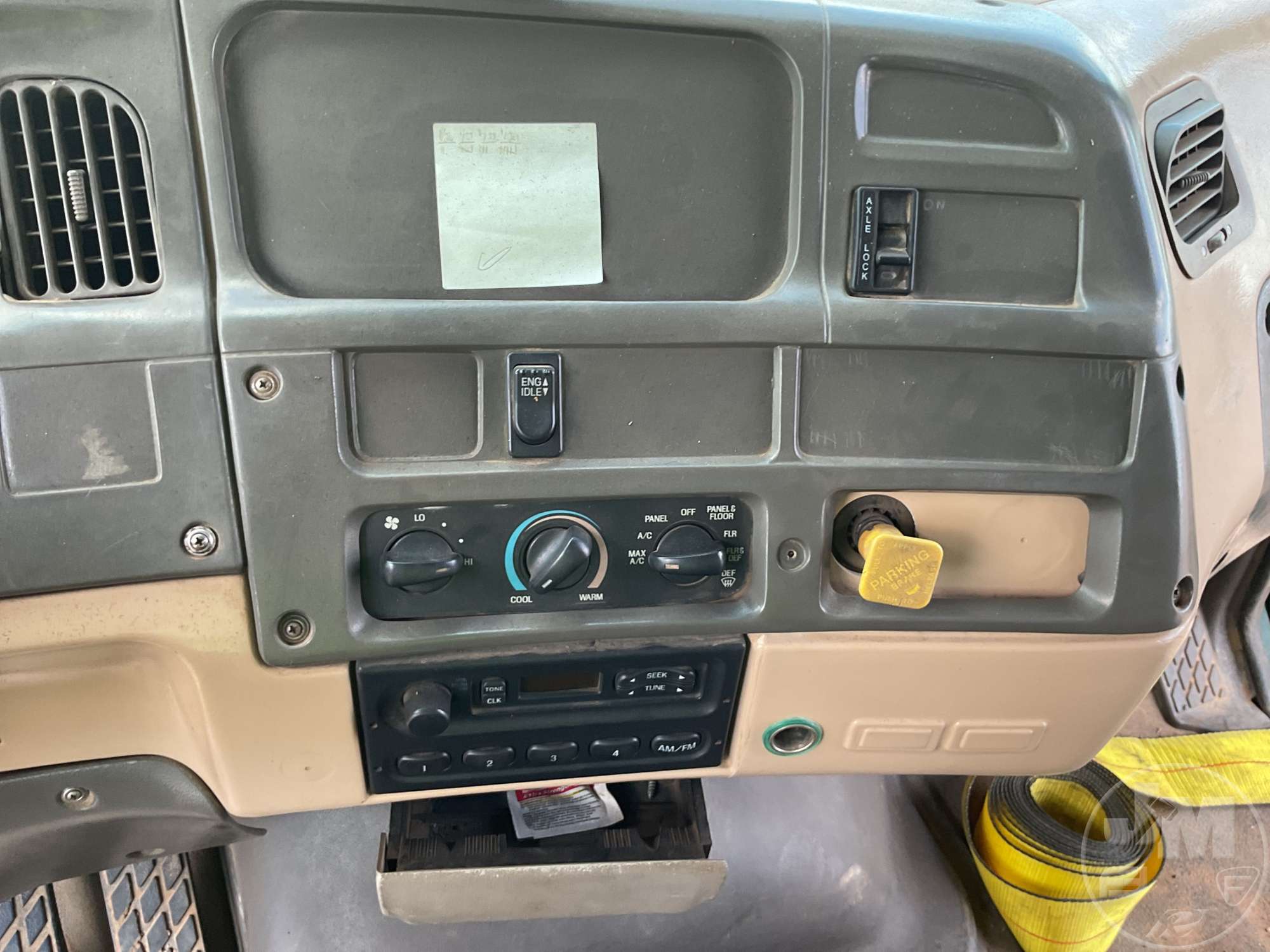 2000 Sterling L7500 SERIES
