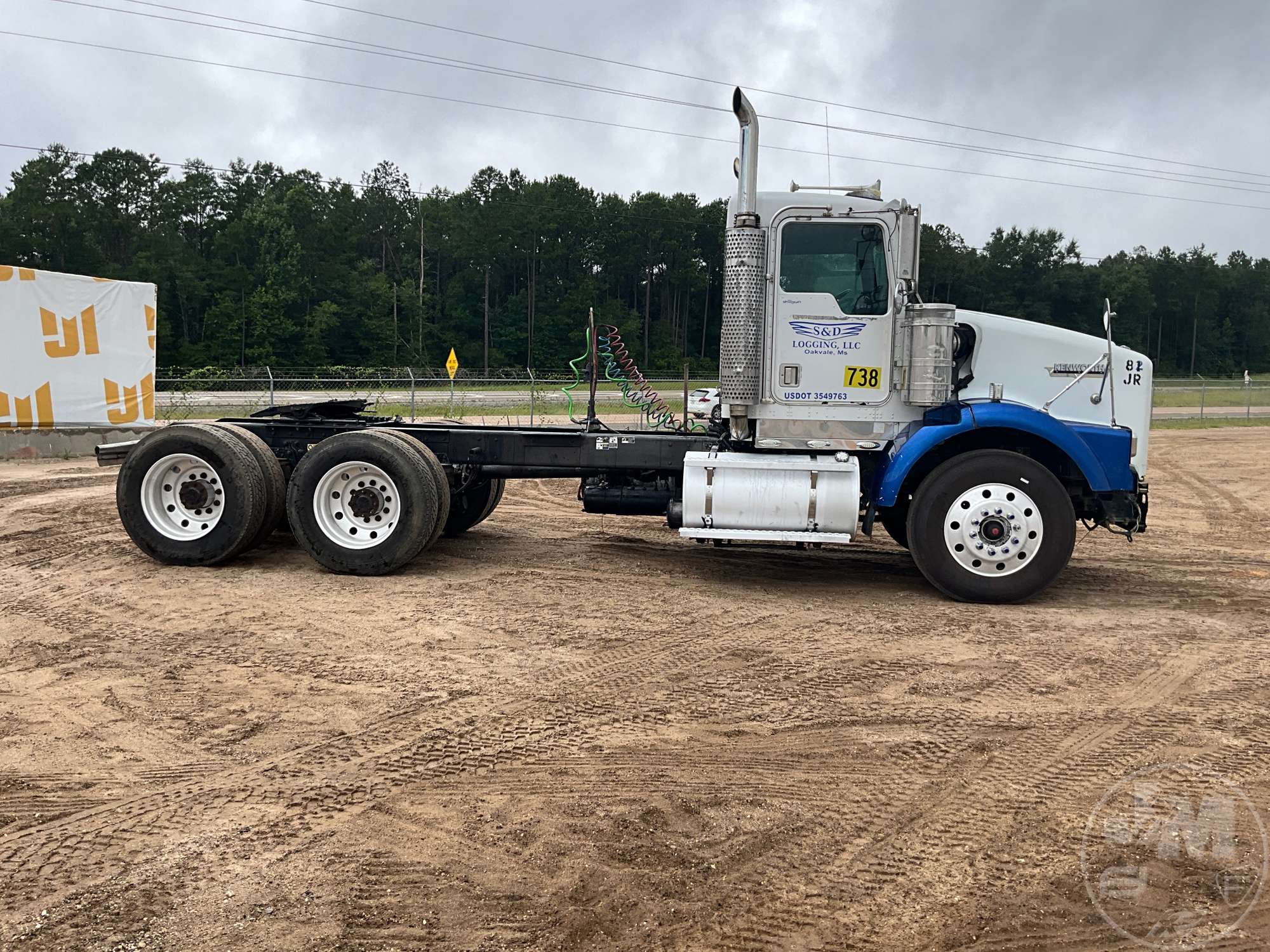 2001 Kenworth T800