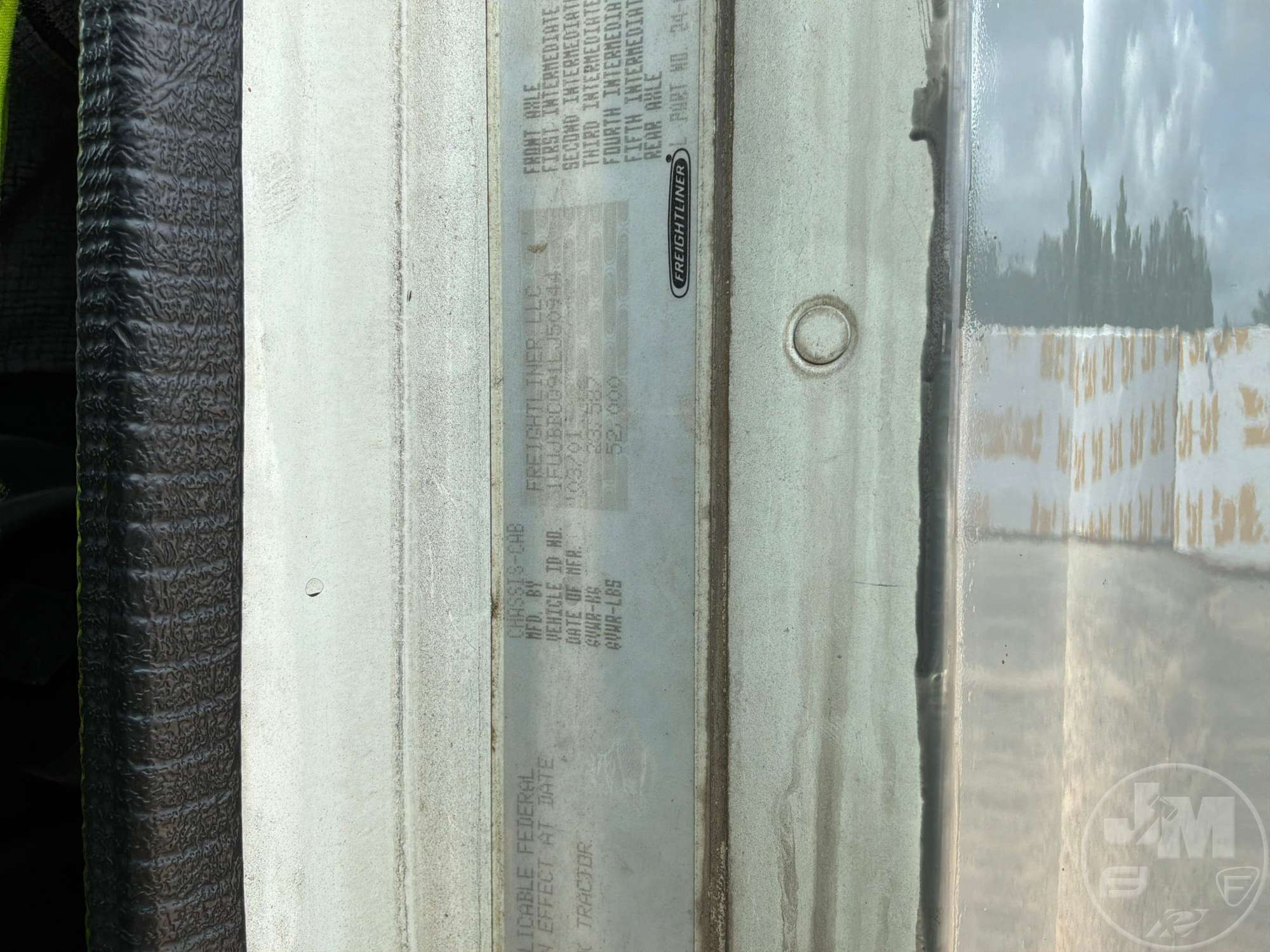 2001 Freightliner CST120