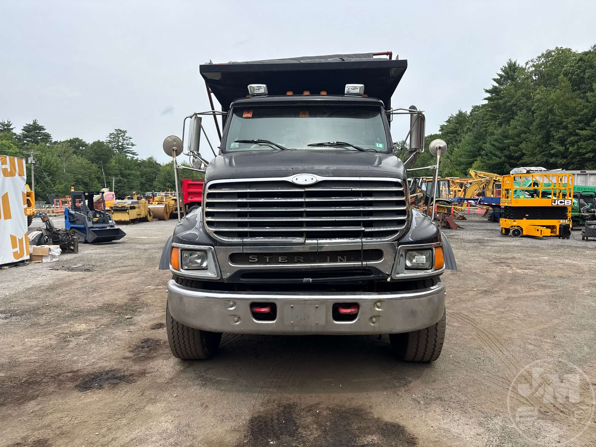 2001 Sterling 9500