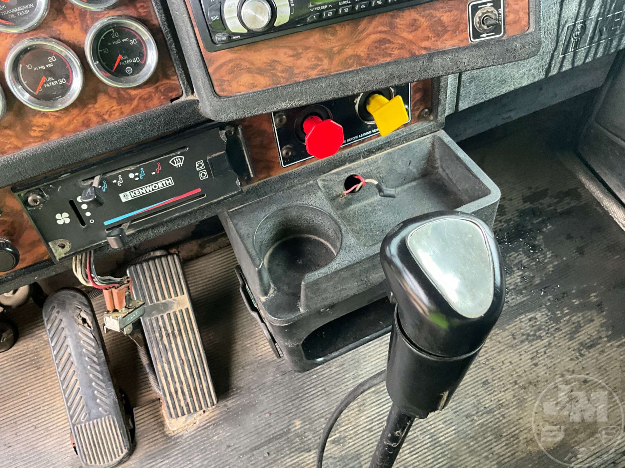 2001 Kenworth T800