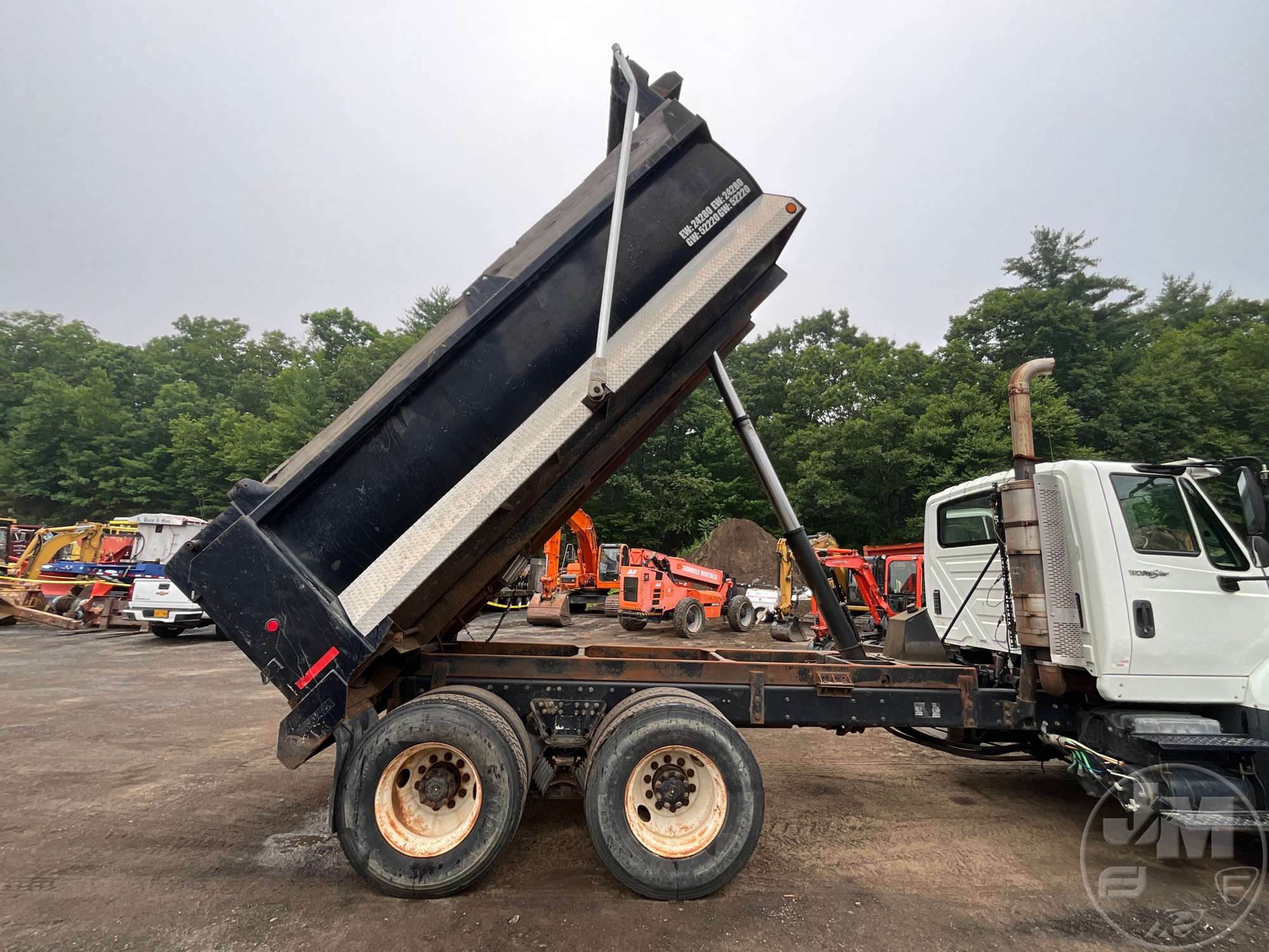 2008 International 7600 WORKSTAR