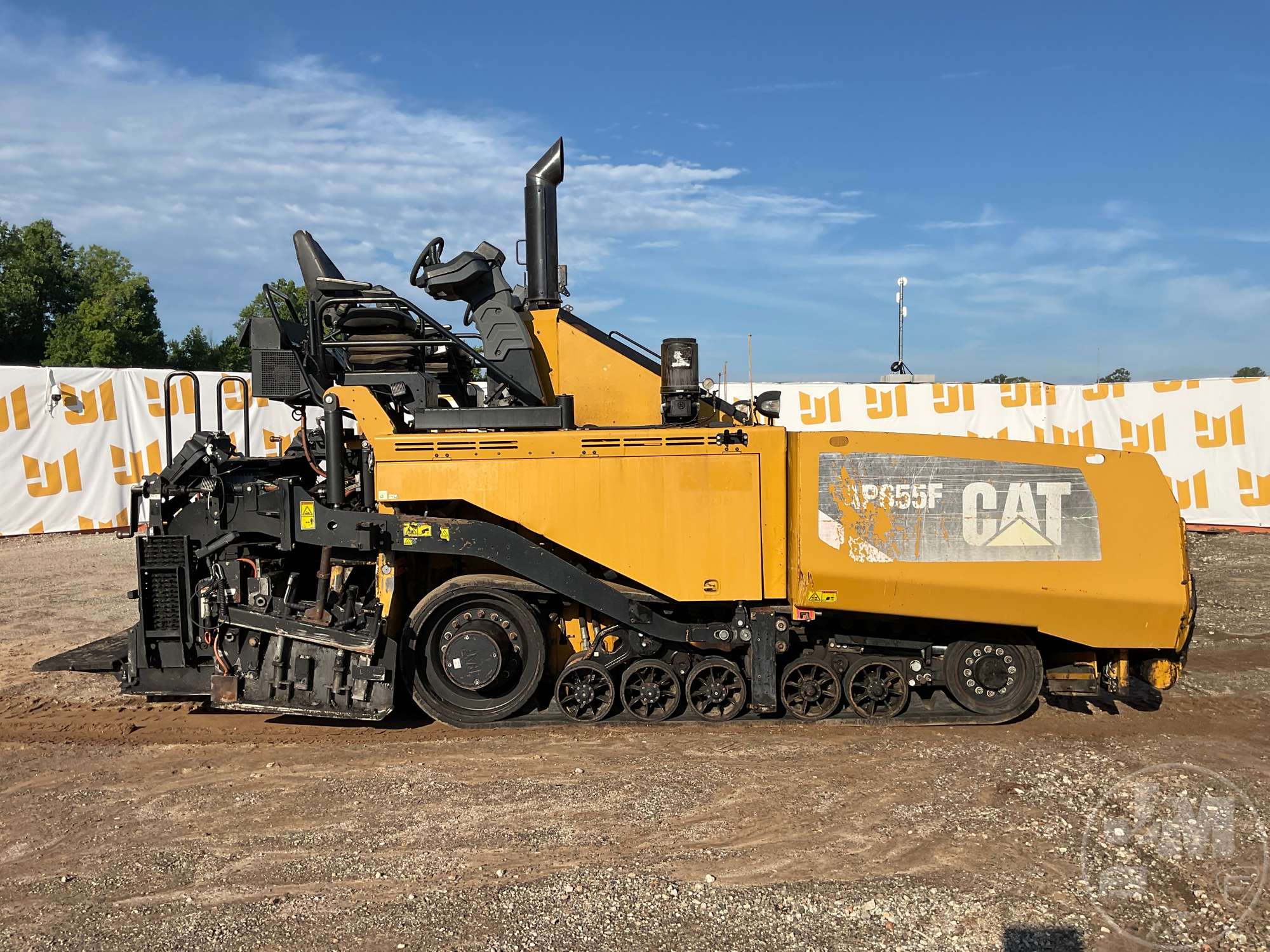 2016 Caterpillar AP655F