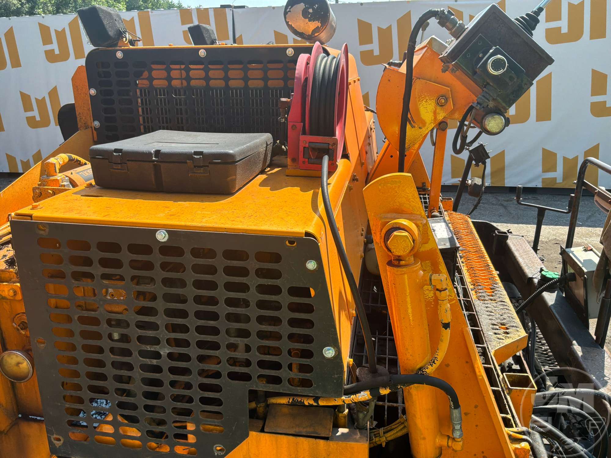 2008 Leeboy L8515T