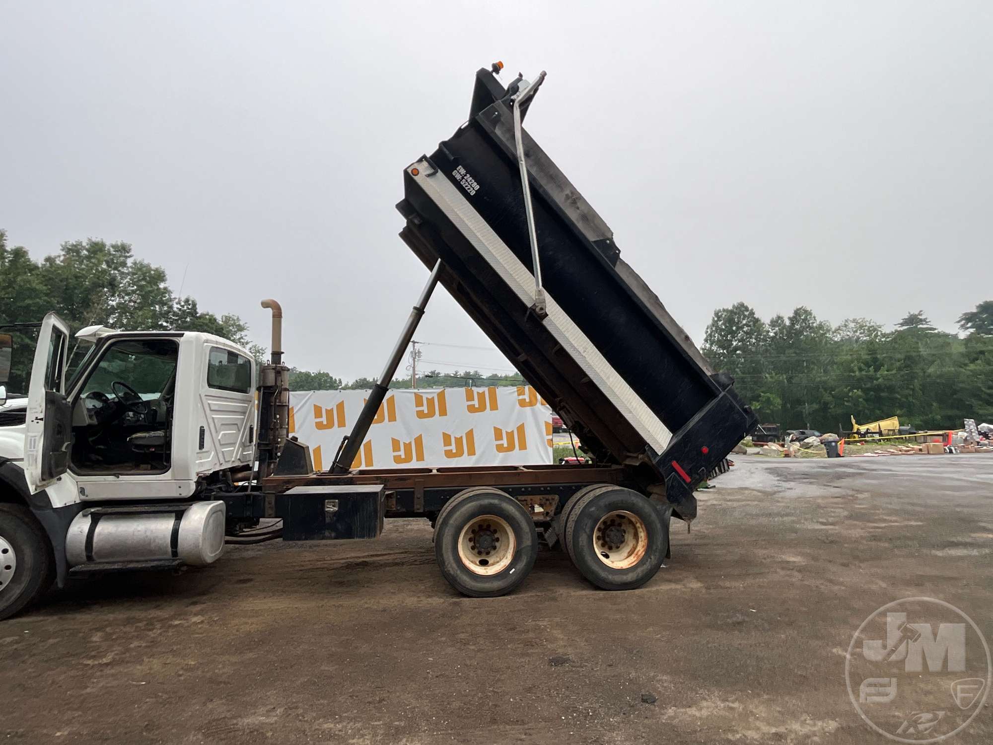 2008 International 7600 WORKSTAR