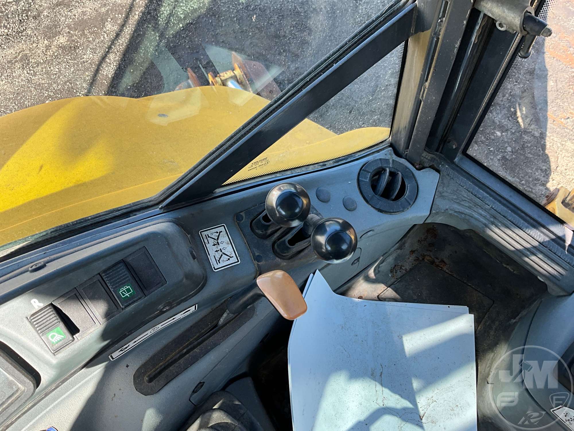 2004 New Holland LB75.B