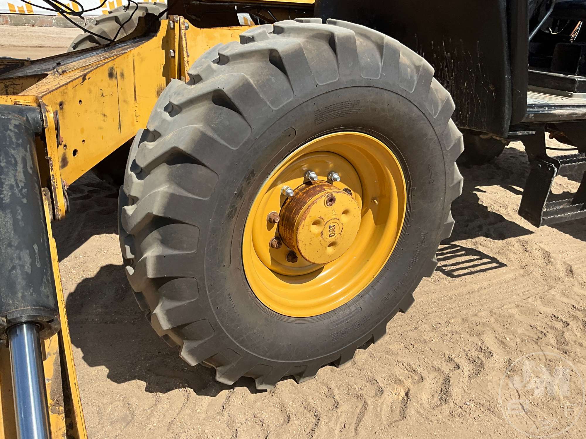 2006 Caterpillar TH460B