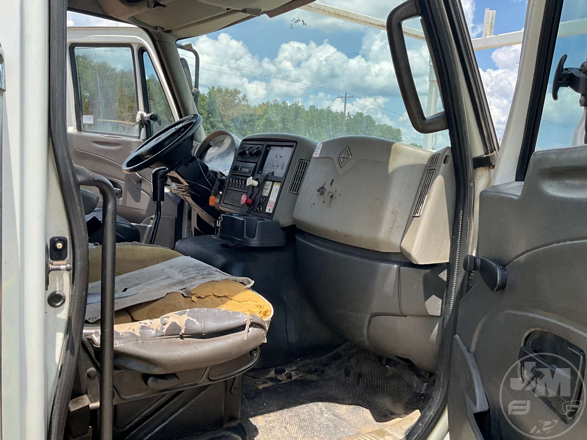 2012 International 7600 SBA