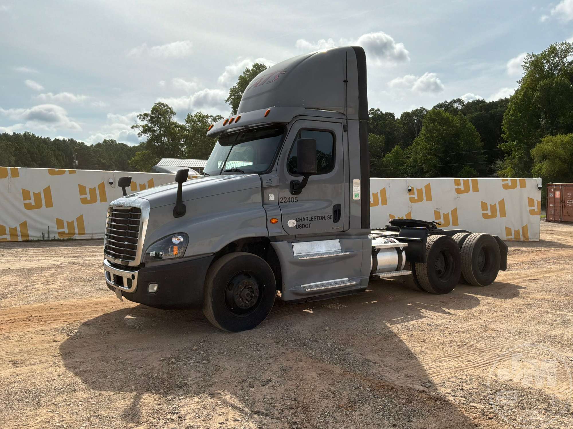 Photo of a 2016 Freightliner Cascadia