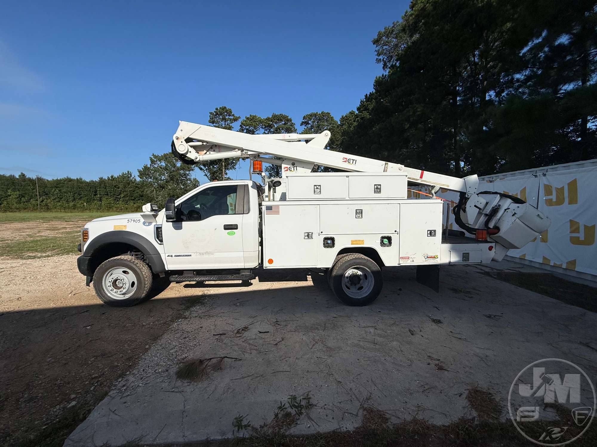 2019 Ford F-550