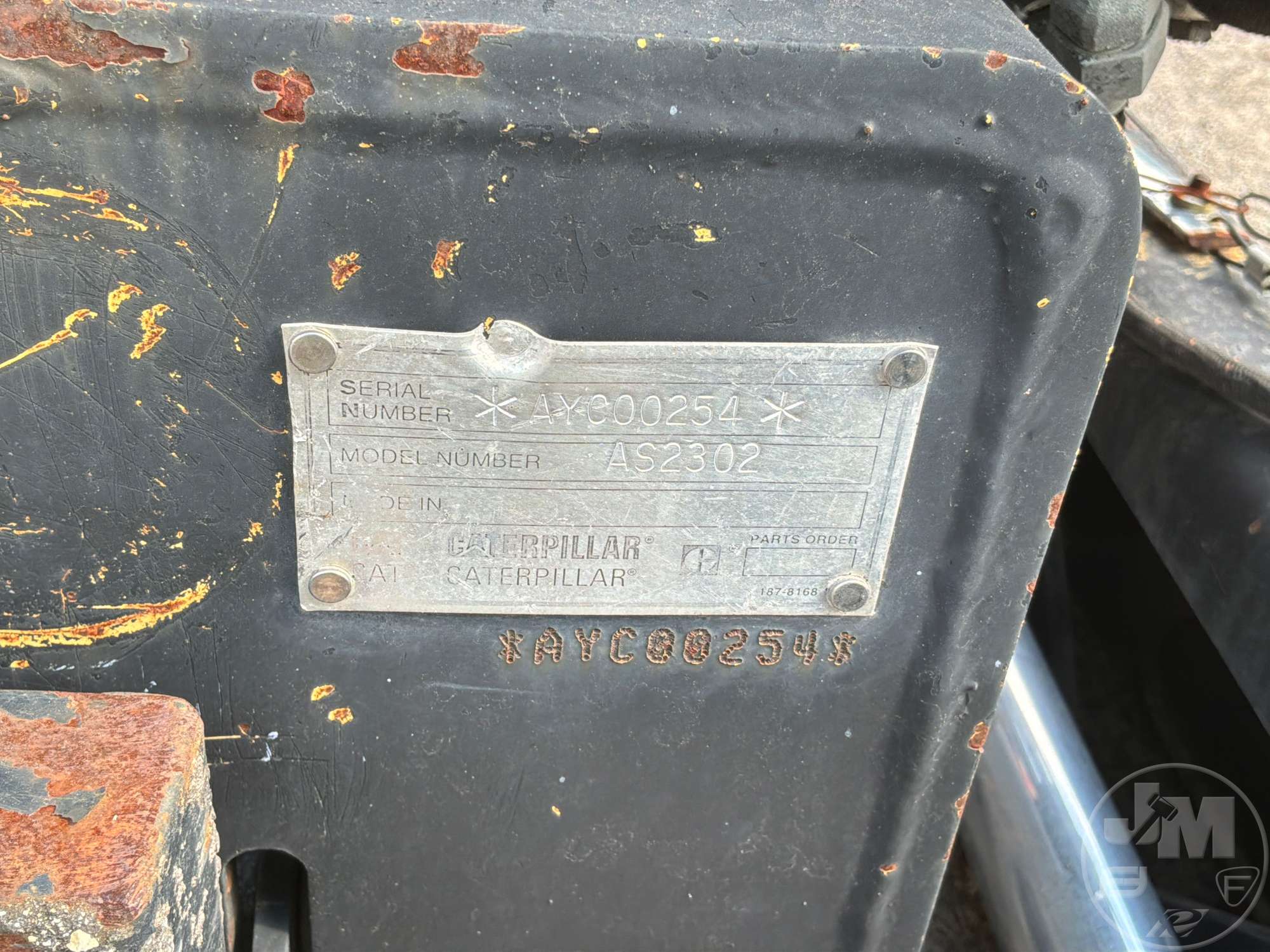 0 Caterpillar AS2302 VERS-A-MAT