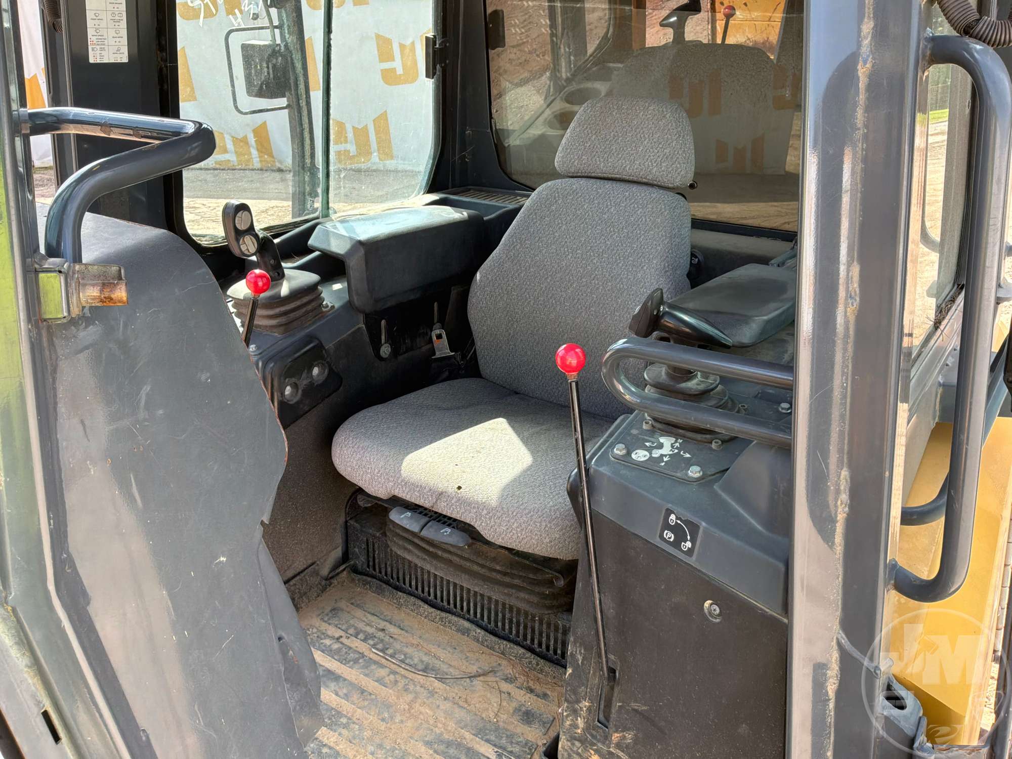 2015 John Deere 650K LGP
