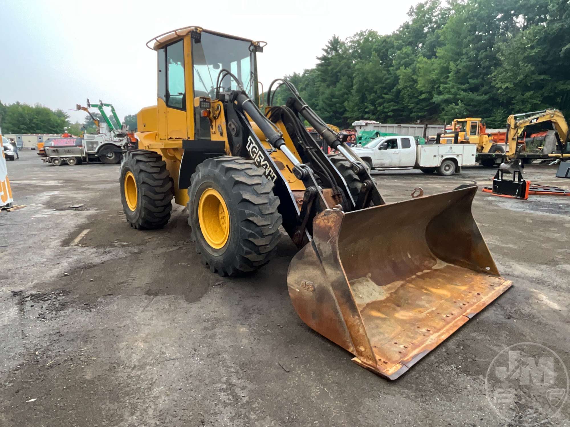 2001 John Deere TC54H