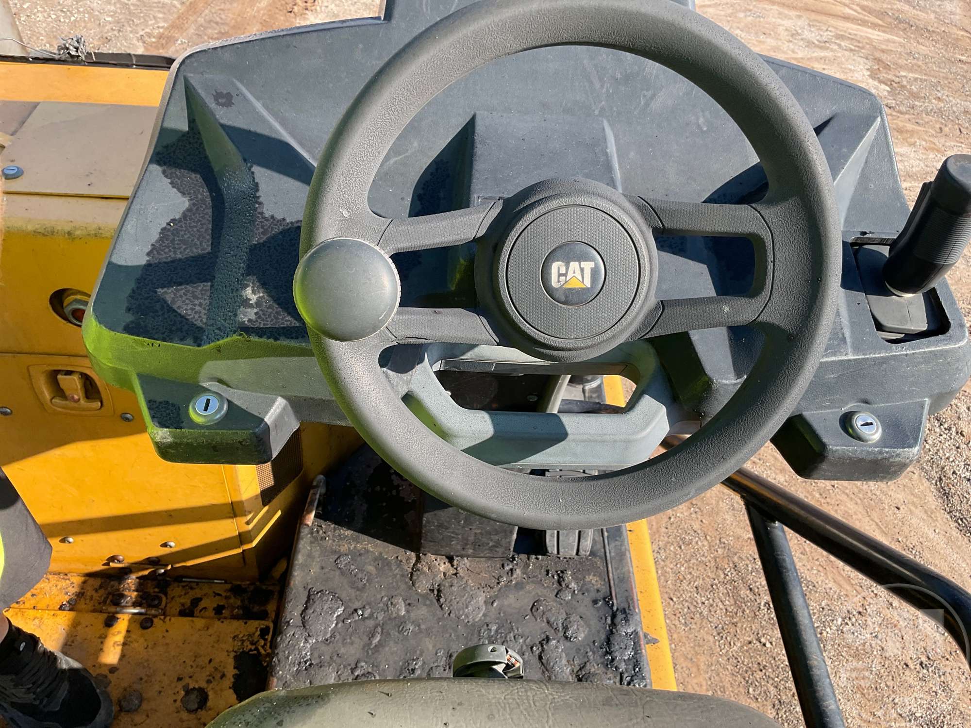 2016 Caterpillar AP655F