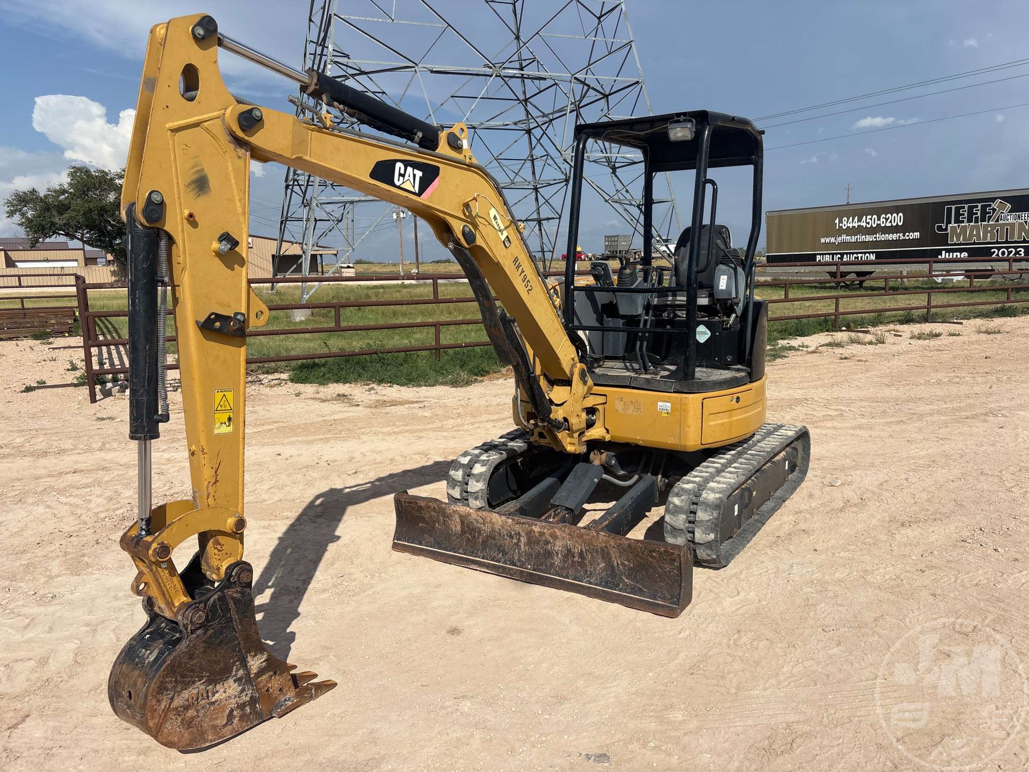 Photo of 2012 Caterpillar 303.5E CR