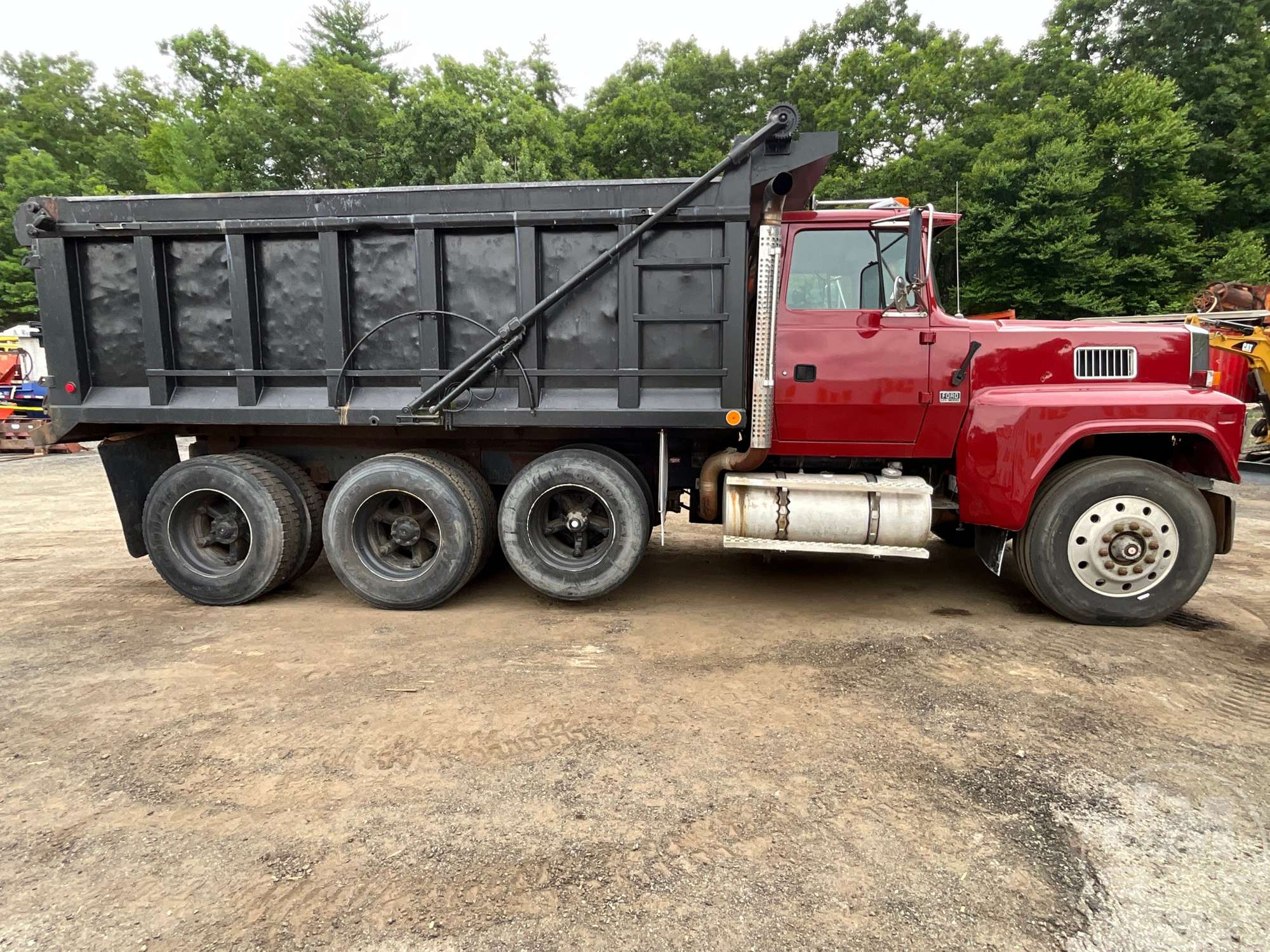 1996 Ford LTL9000