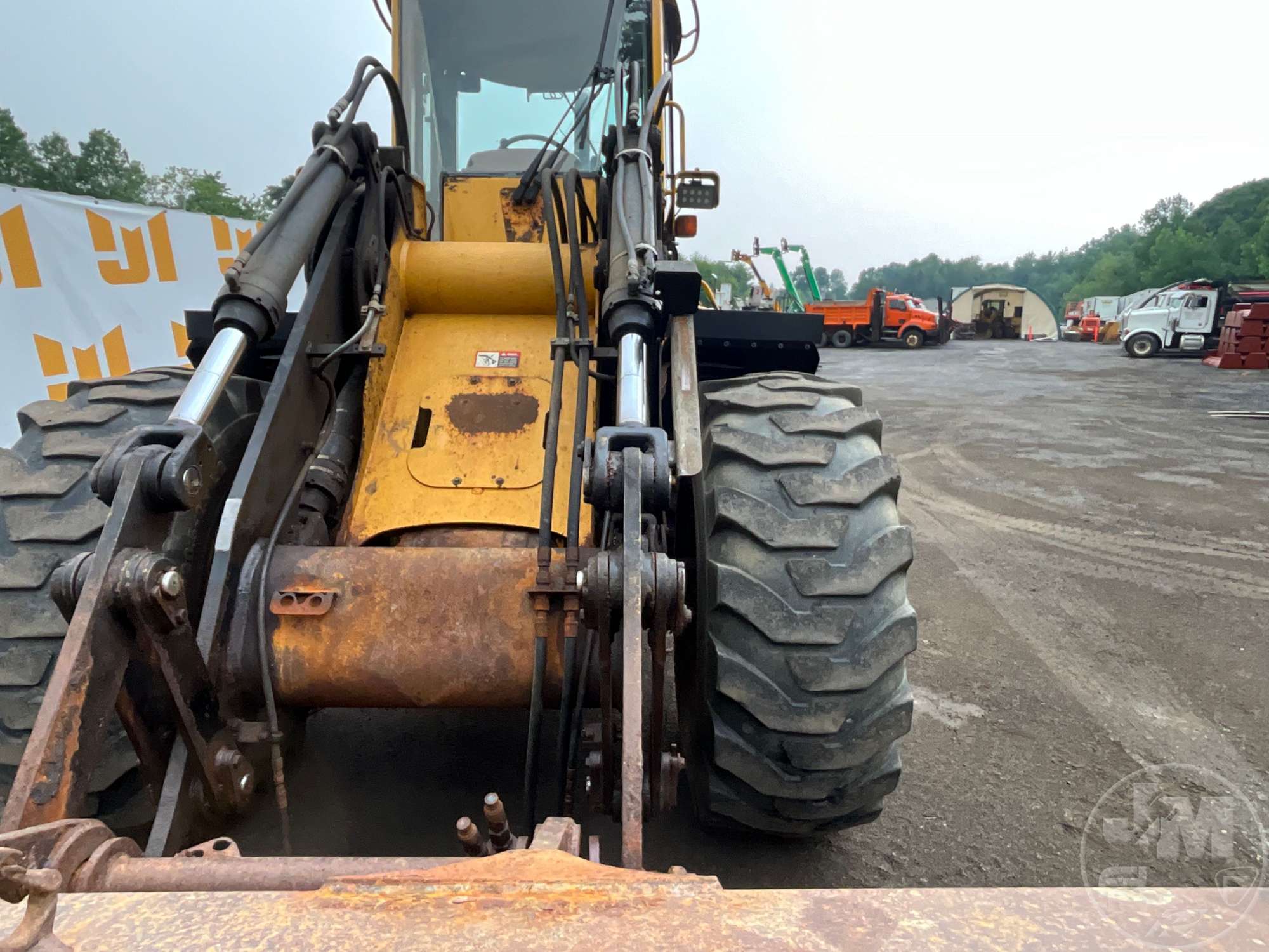 2001 John Deere TC54H