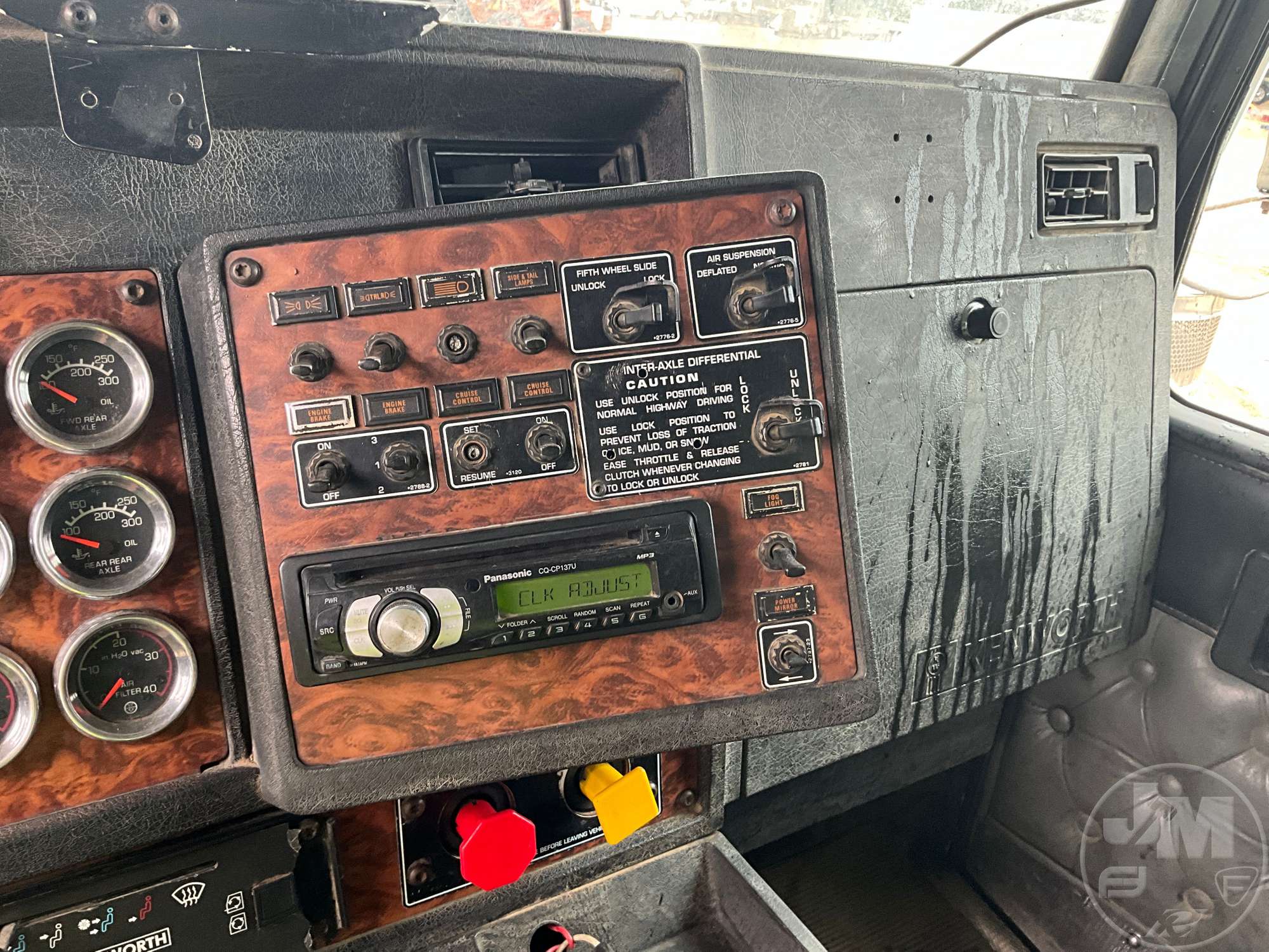 2001 Kenworth T800