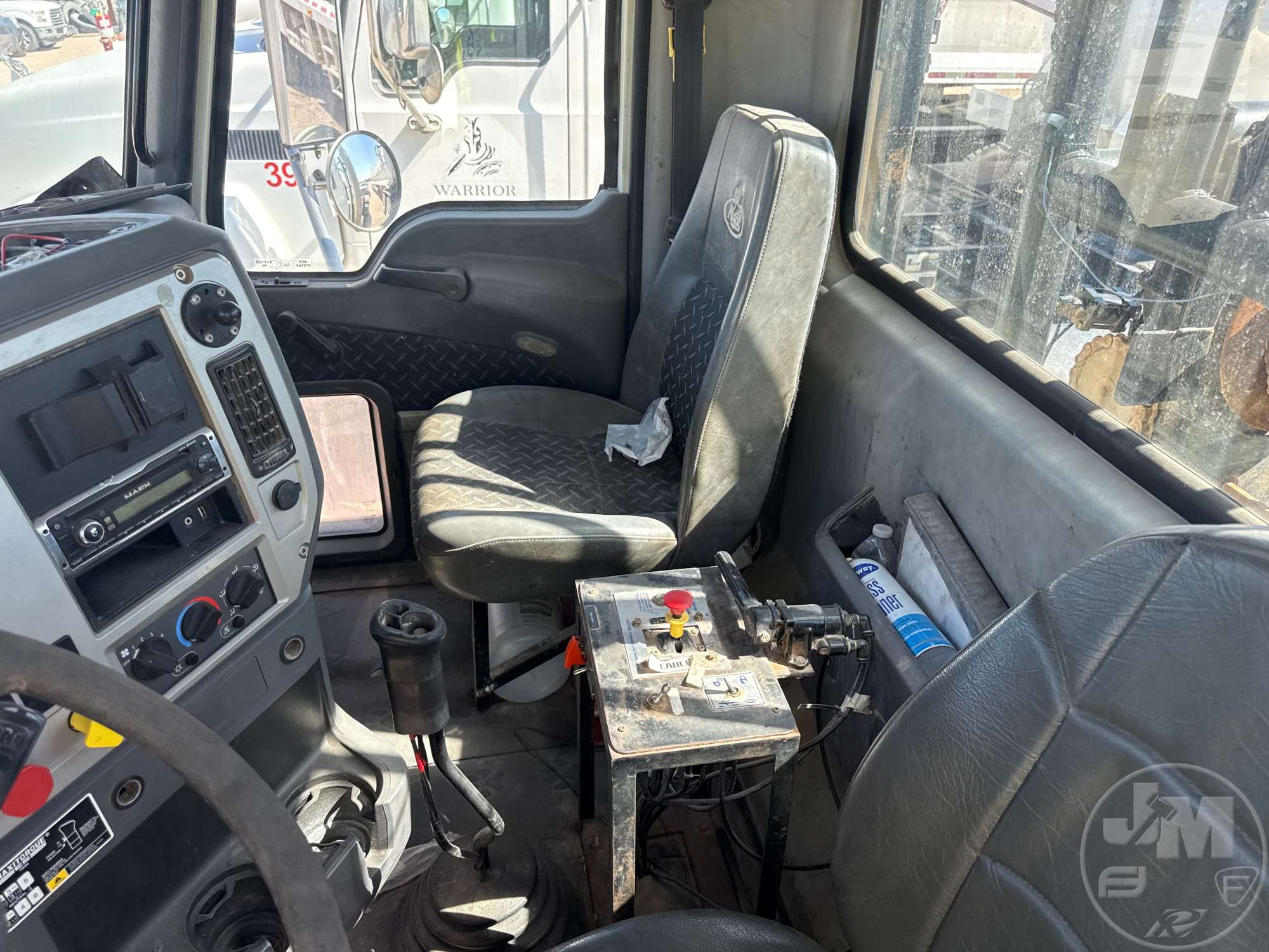 2015 Mack GU713