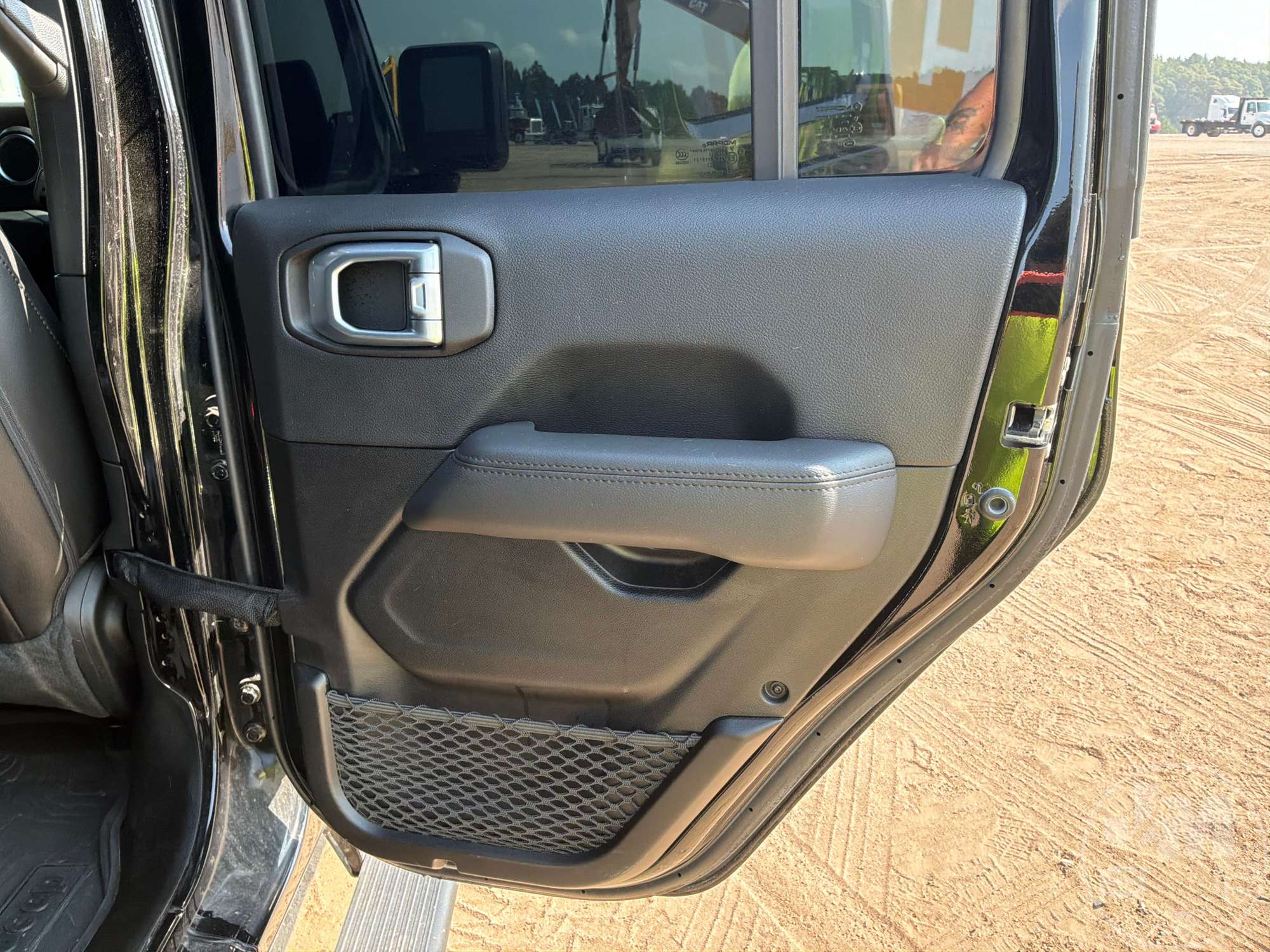 2023 Jeep WRANGLER