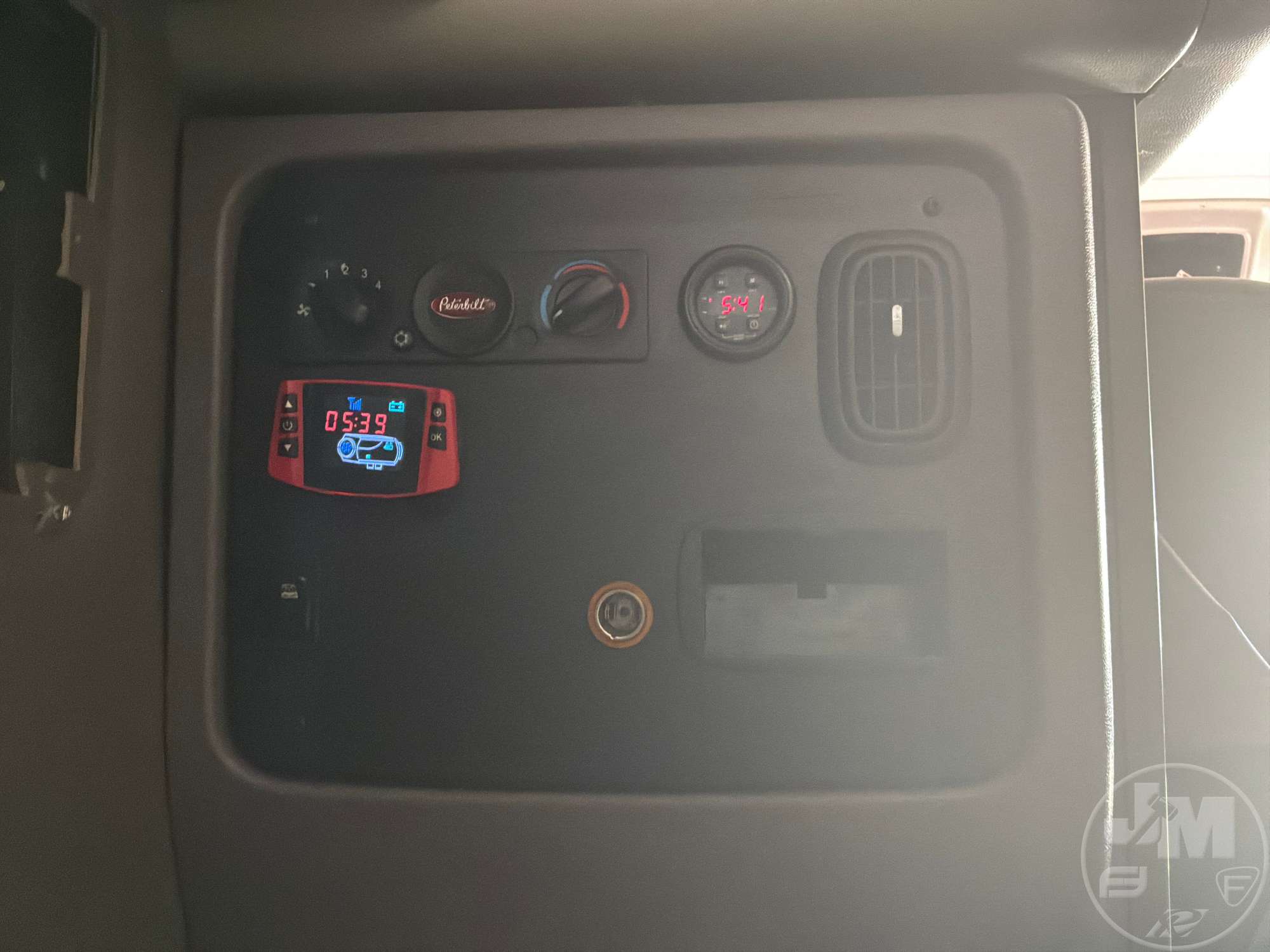 2016 Peterbilt 389