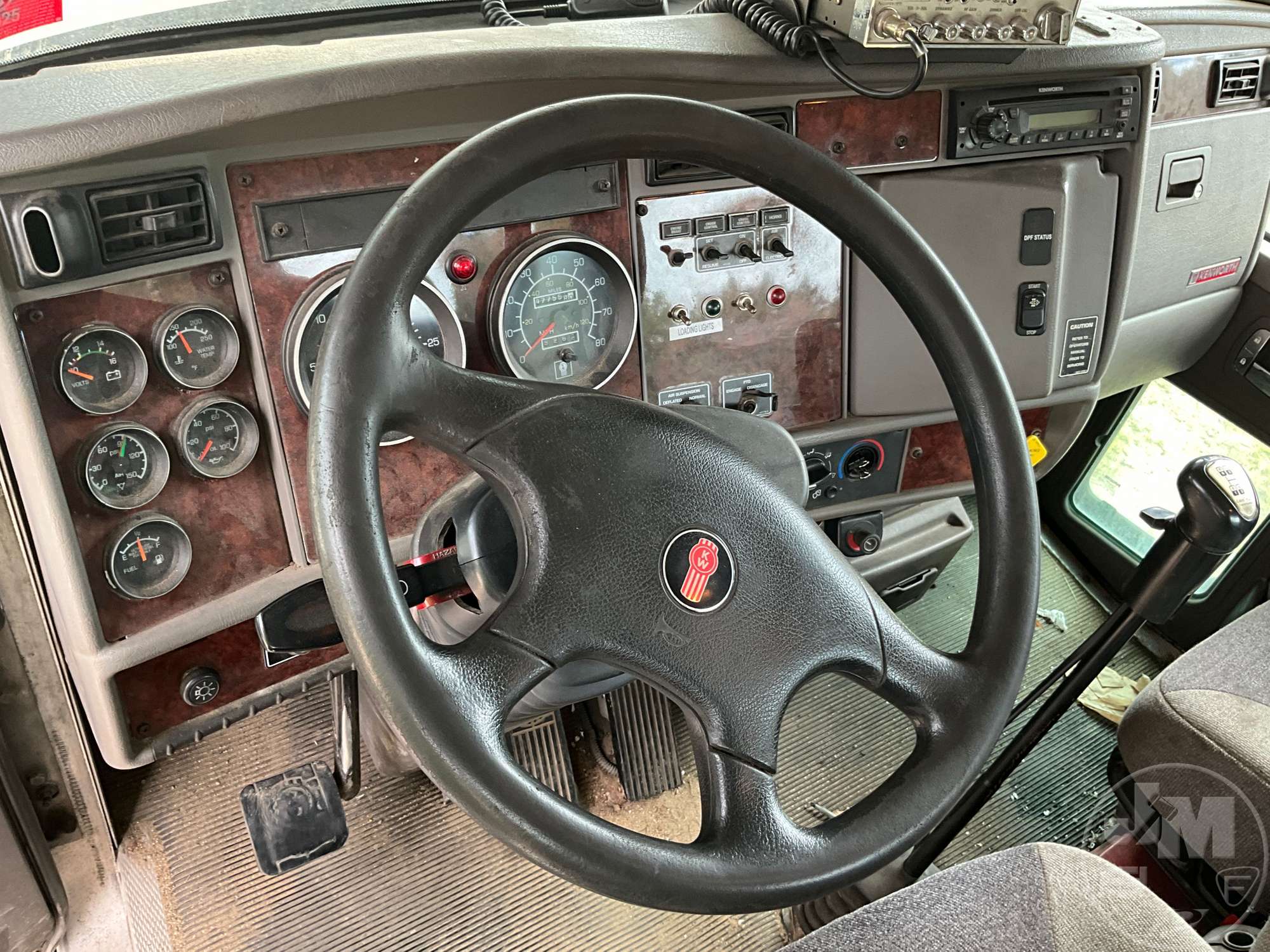 2011 Kenworth T3 SERIES