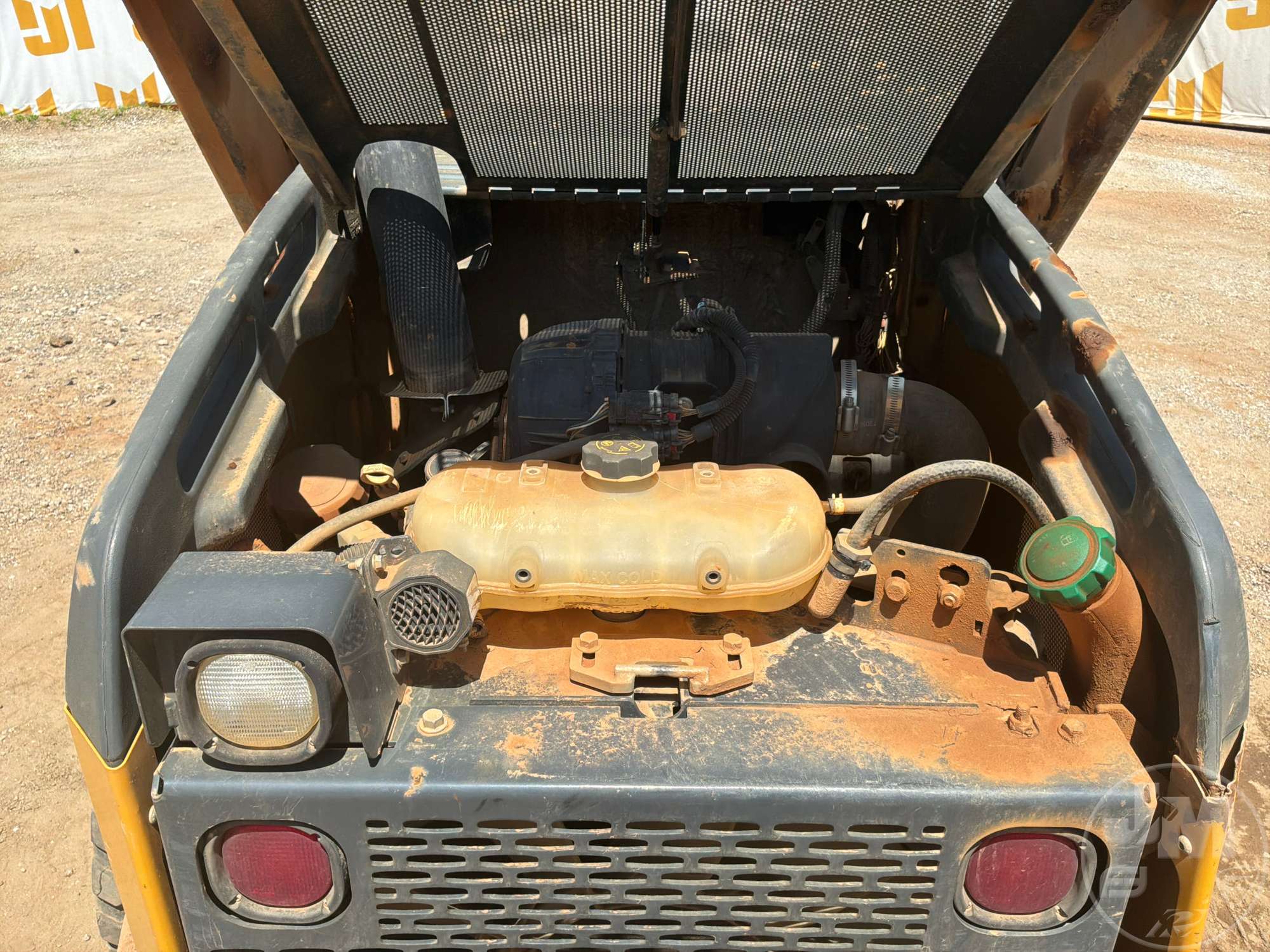 2016 John Deere 323E