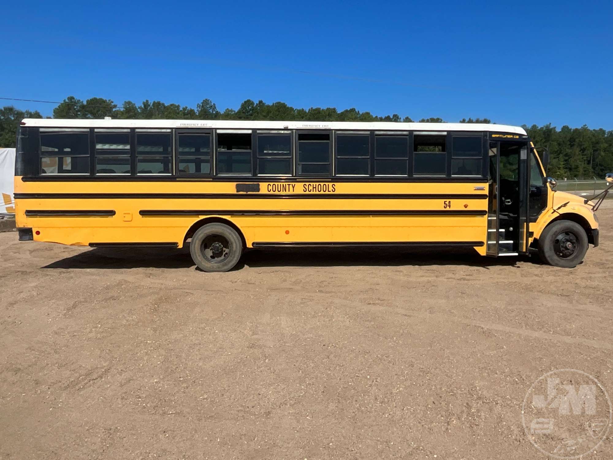 2007 Freightliner B2 BUS CHASSIS