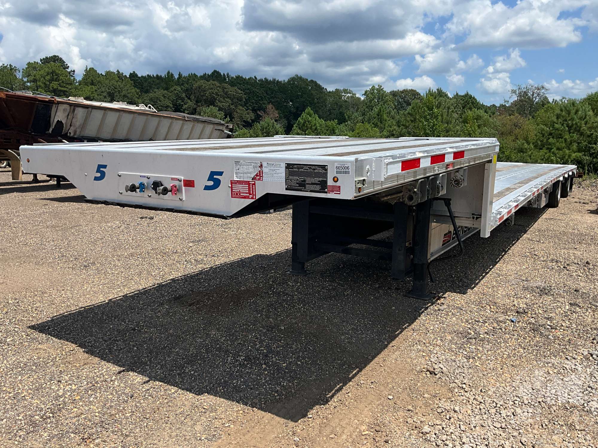 Photo of 2022 Transcraft FLDPBAL