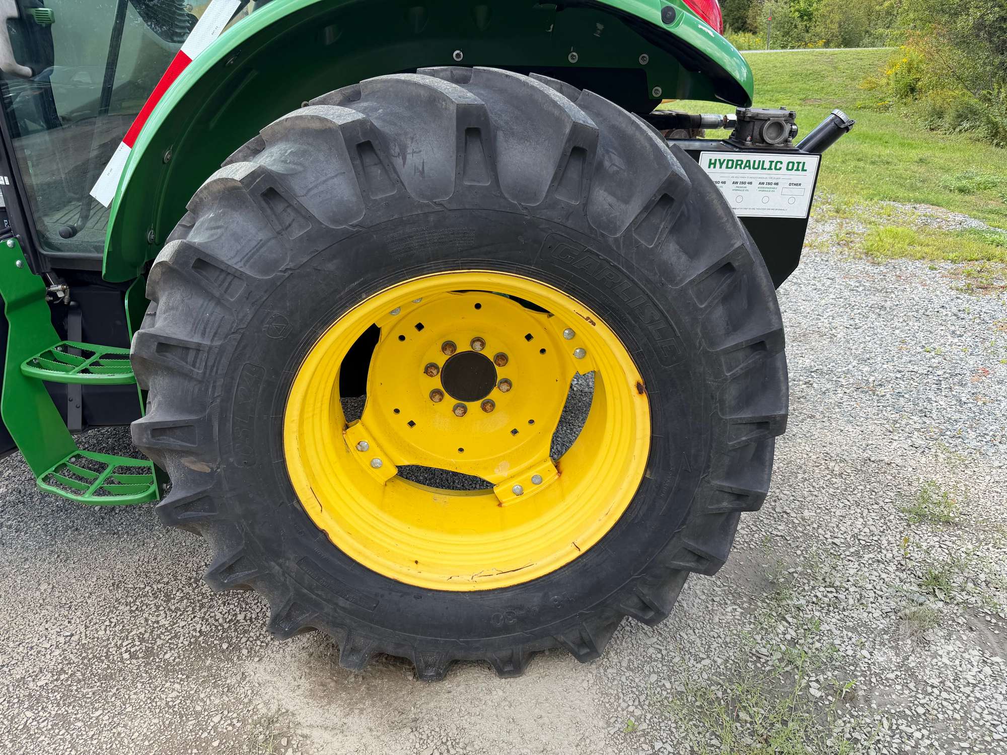 0 John Deere 5100E